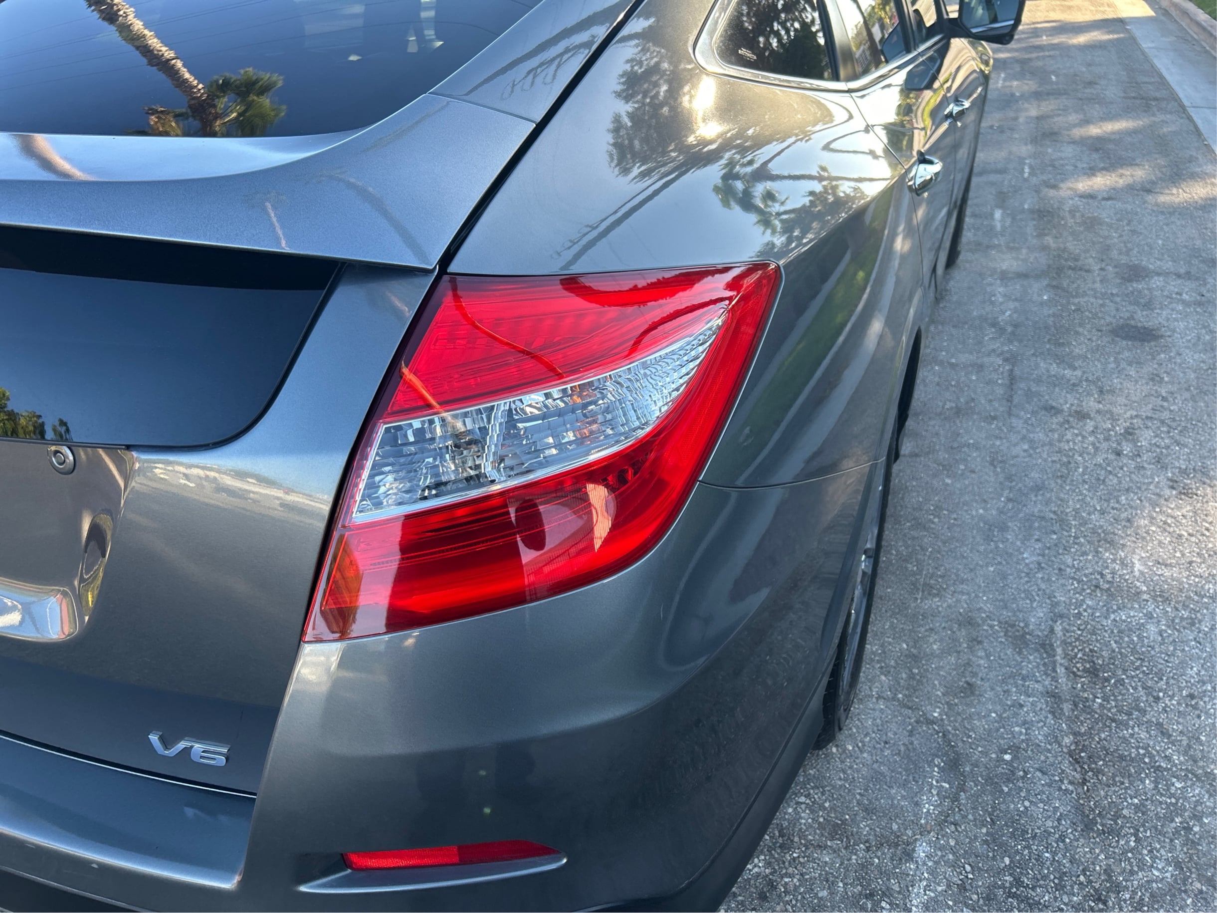 Photo 41 of this Honda Crosstour