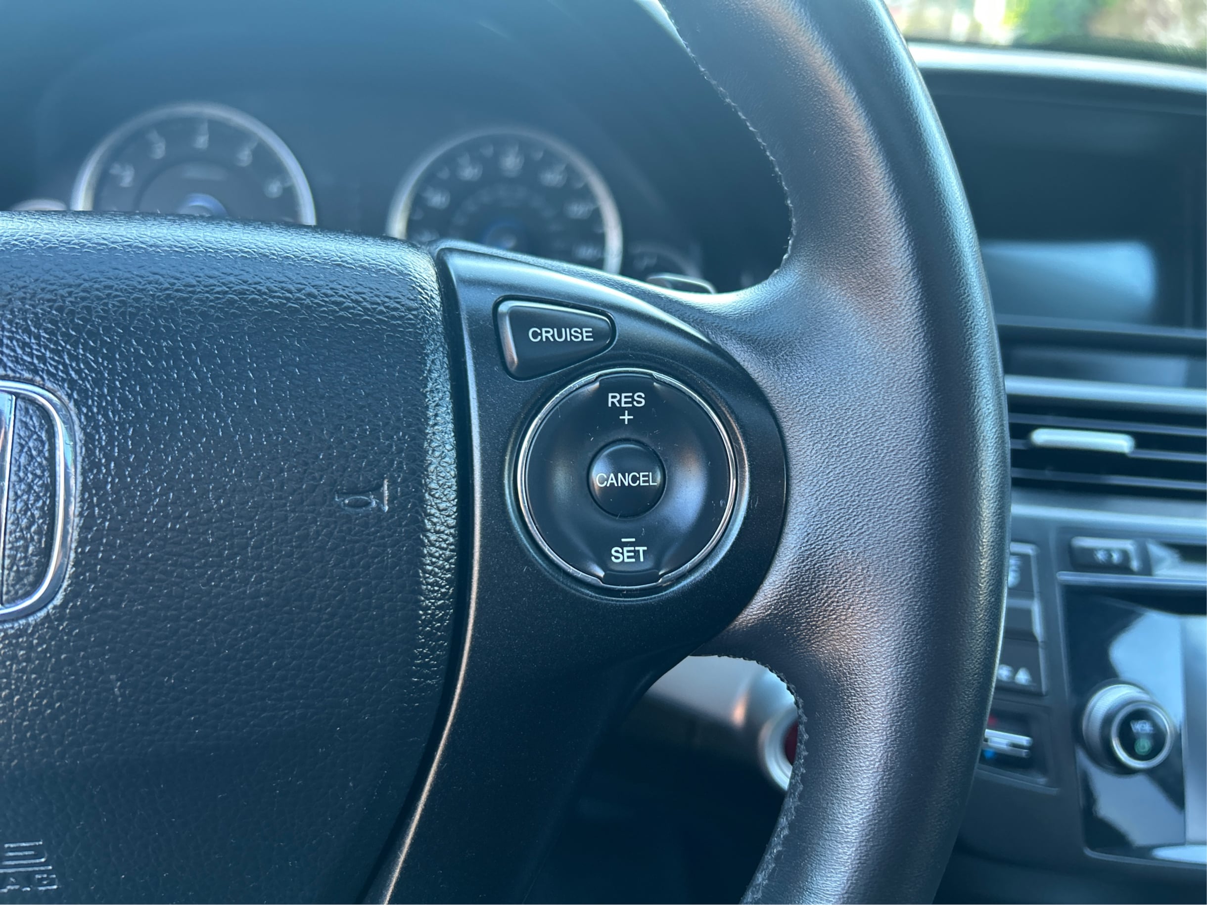 Photo 50 of this Honda Crosstour
