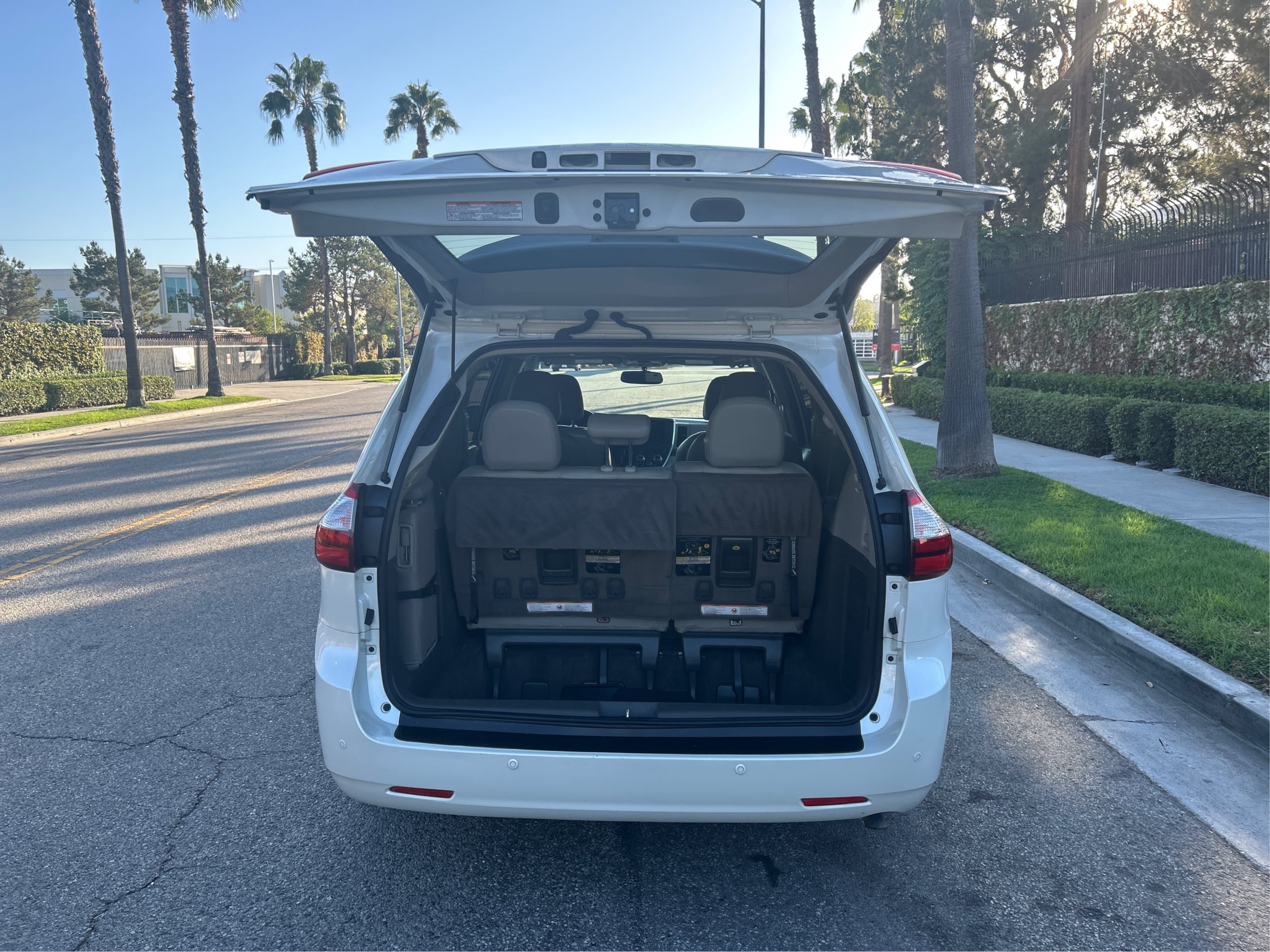 Photo 13 of this Toyota Sienna