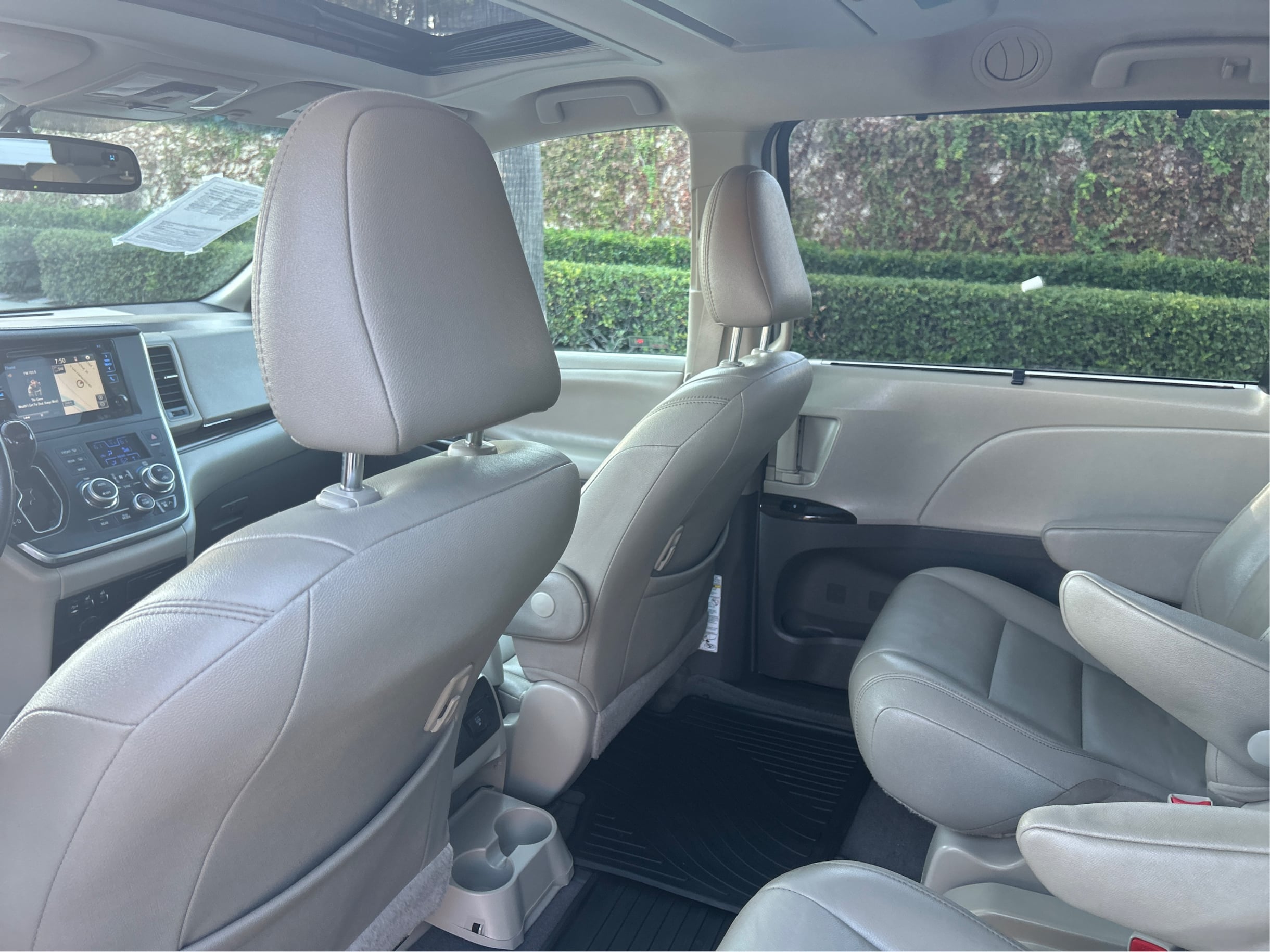 Photo 24 of this Toyota Sienna