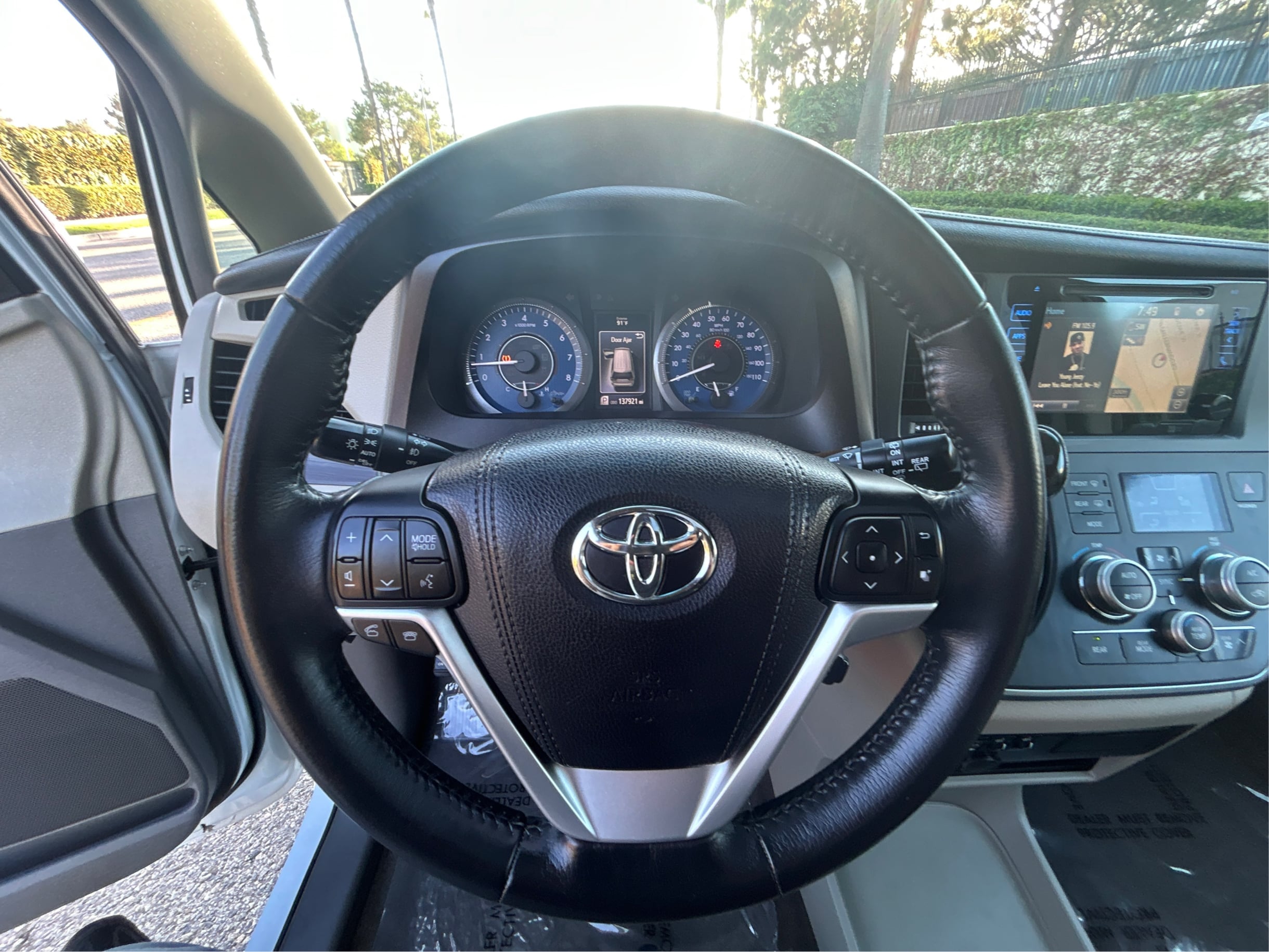 Photo 20 of this Toyota Sienna