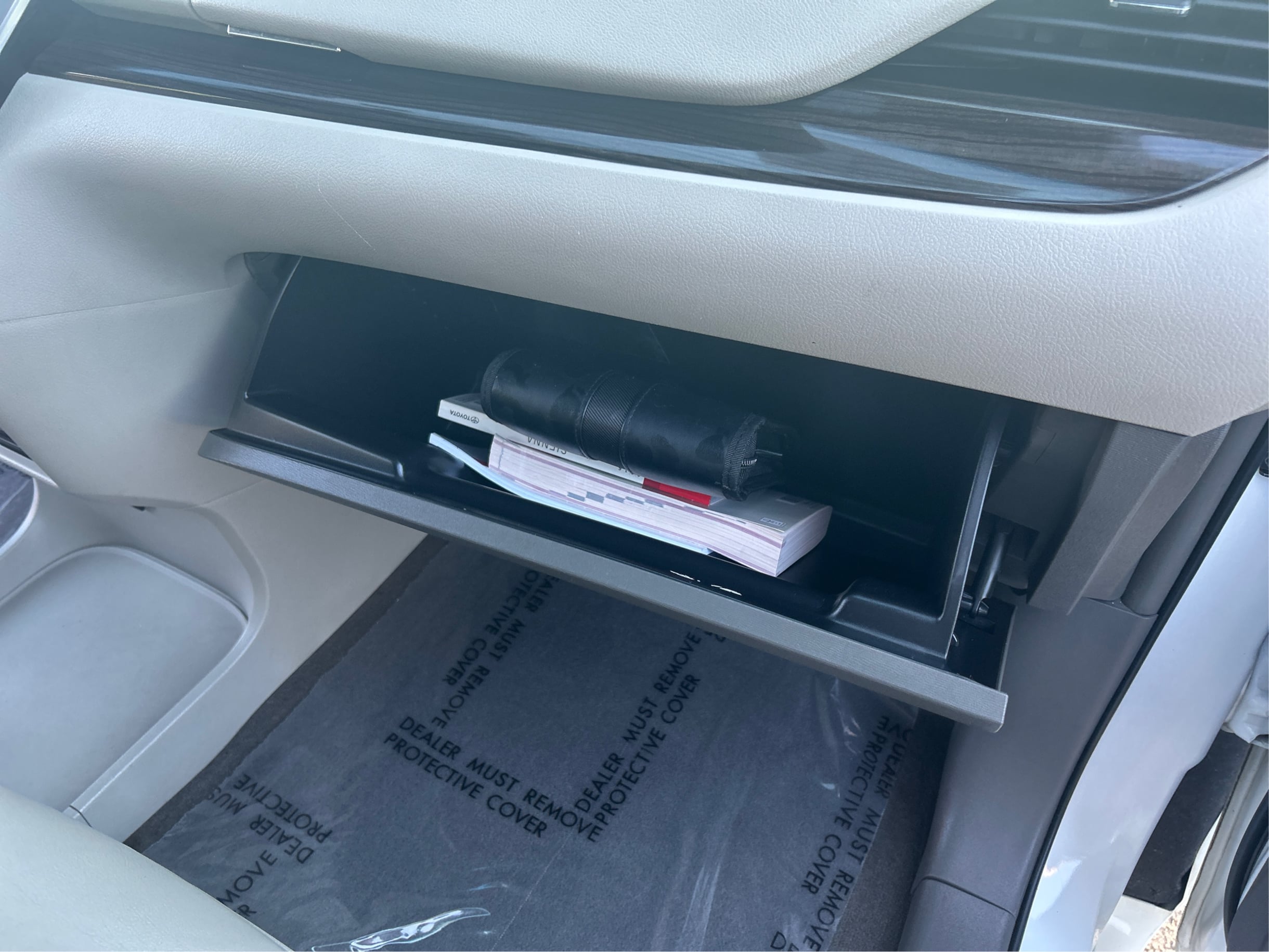 Photo 54 of this Toyota Sienna