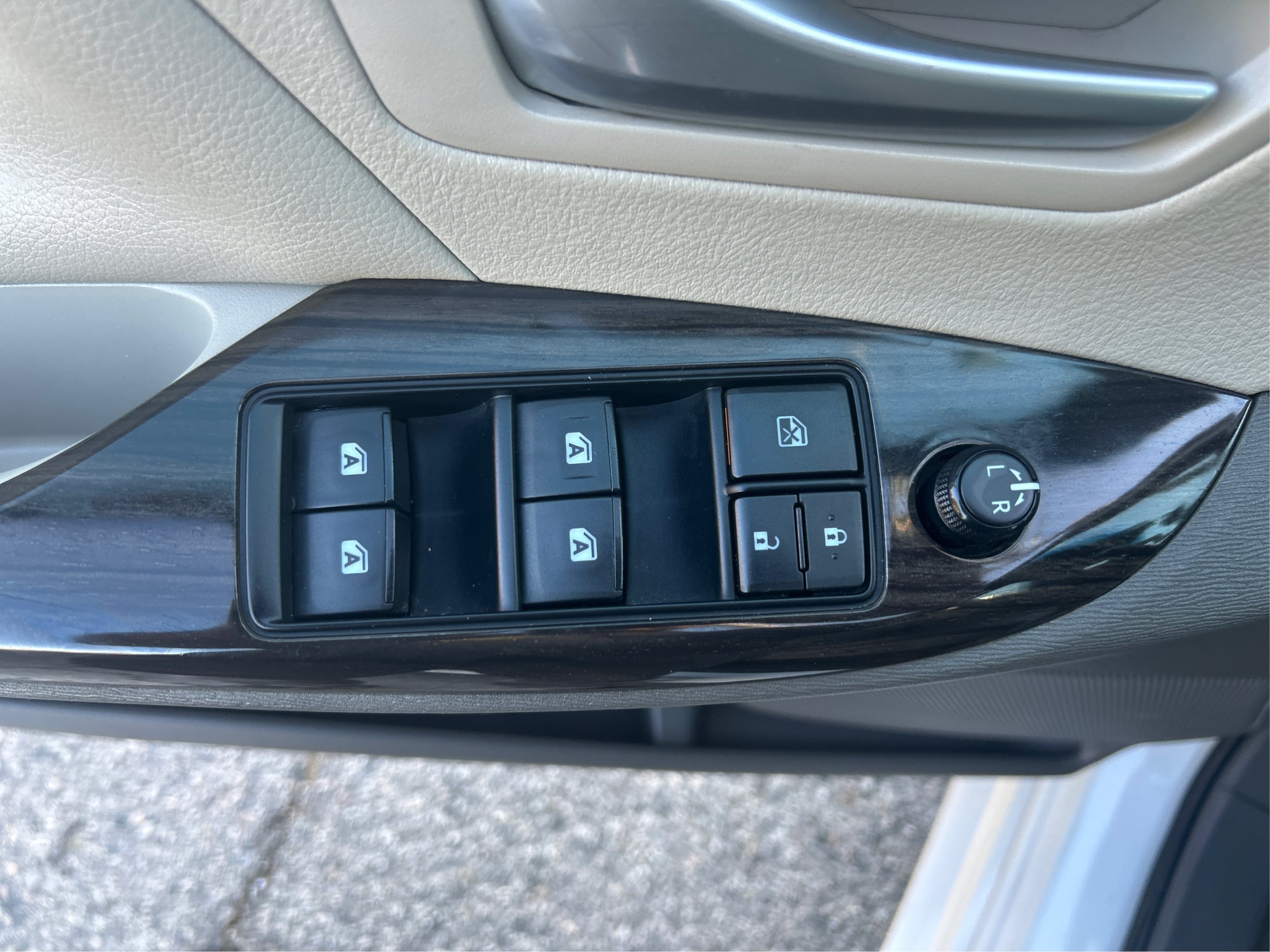 Photo 55 of this Toyota Sienna