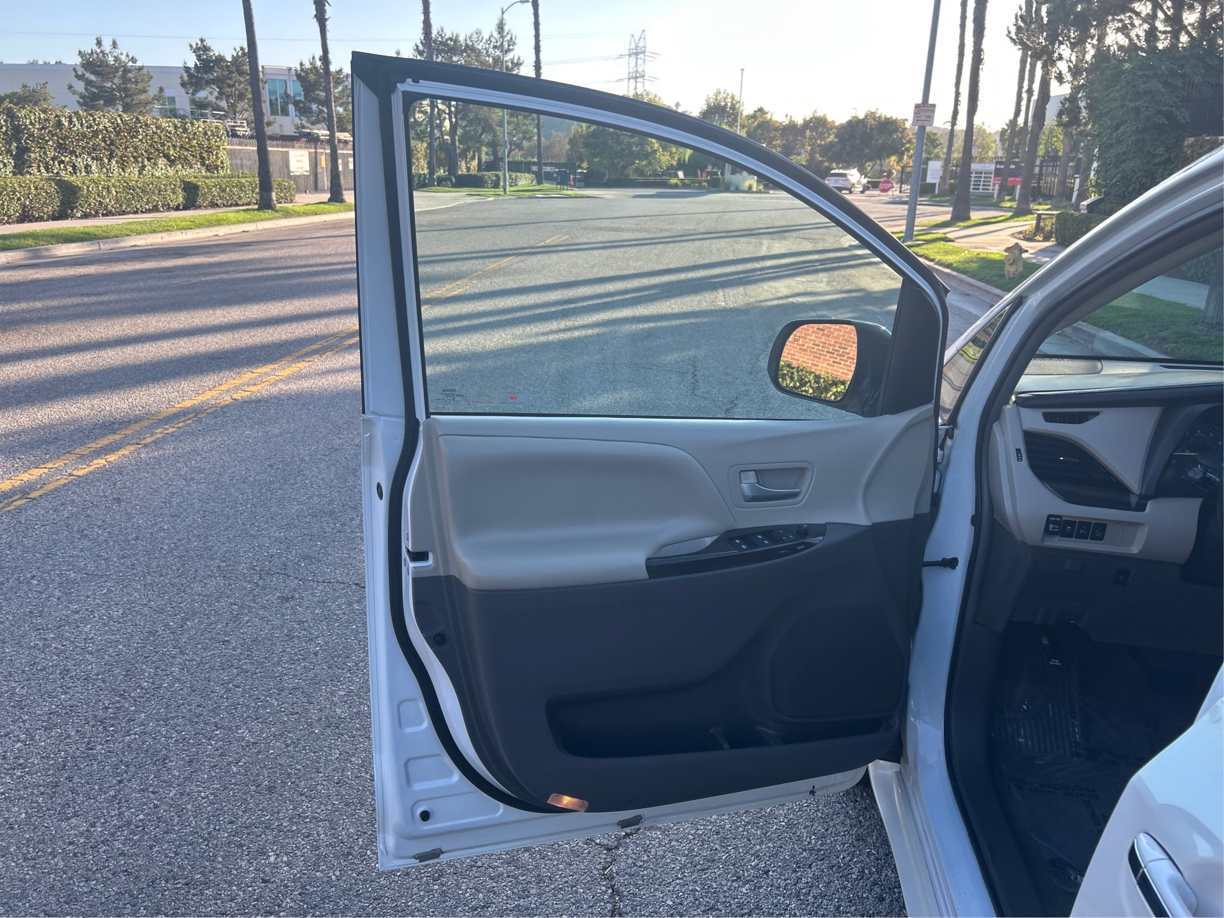 Photo 23 of this Toyota Sienna