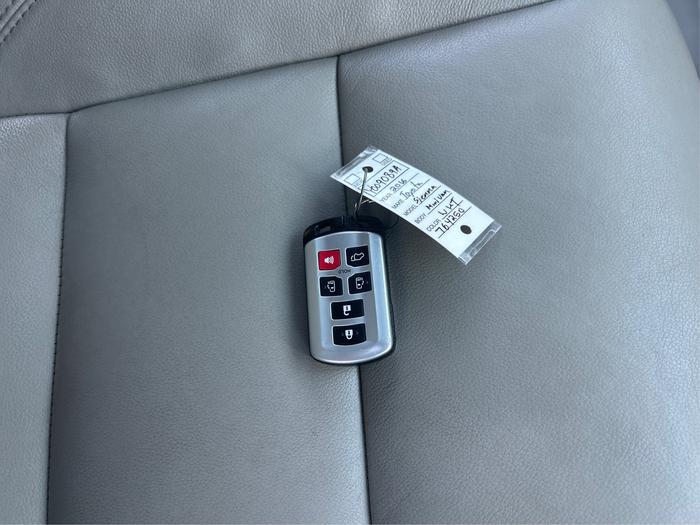 Photo 53 of this Toyota Sienna