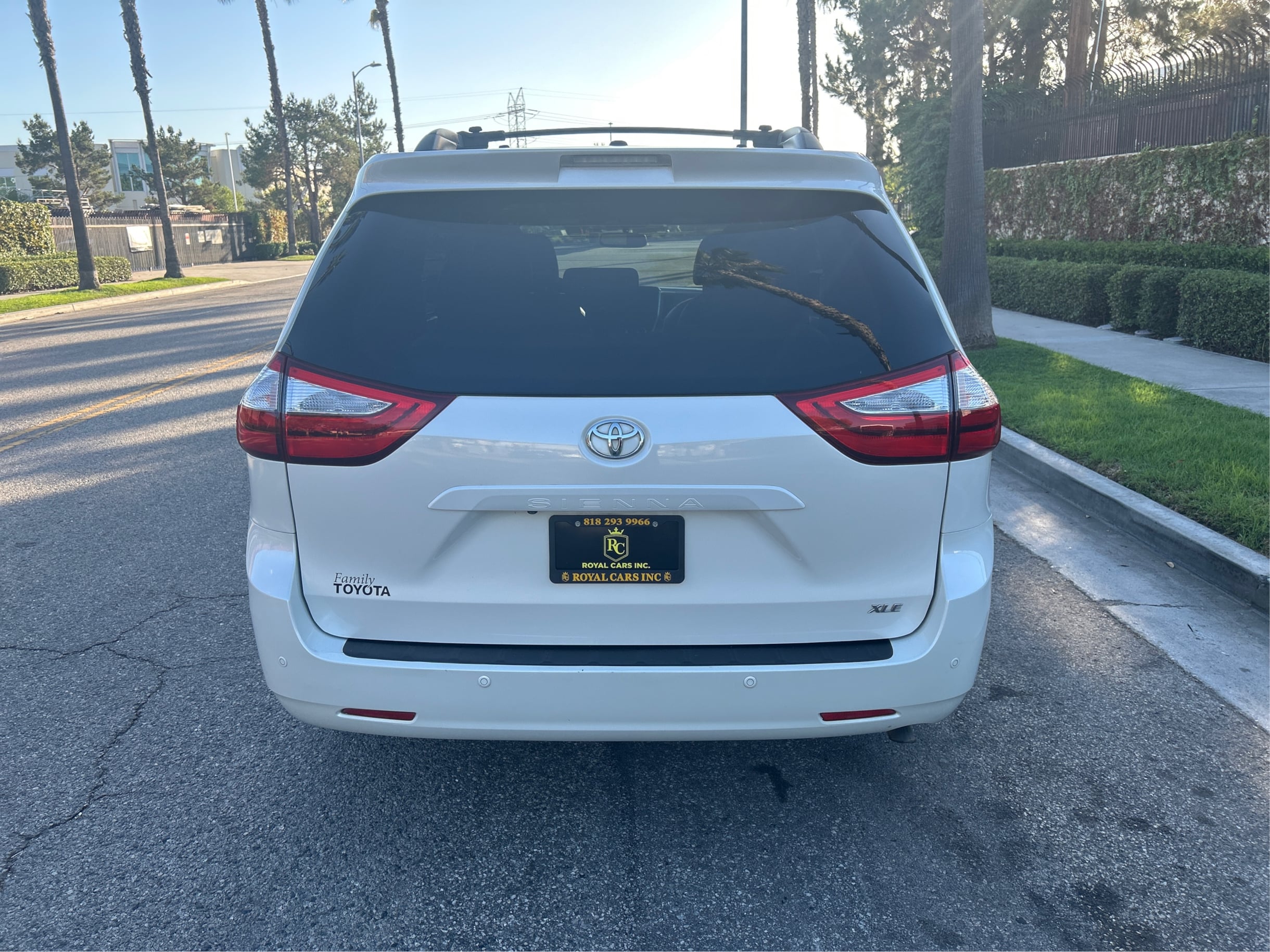 Photo 32 of this Toyota Sienna