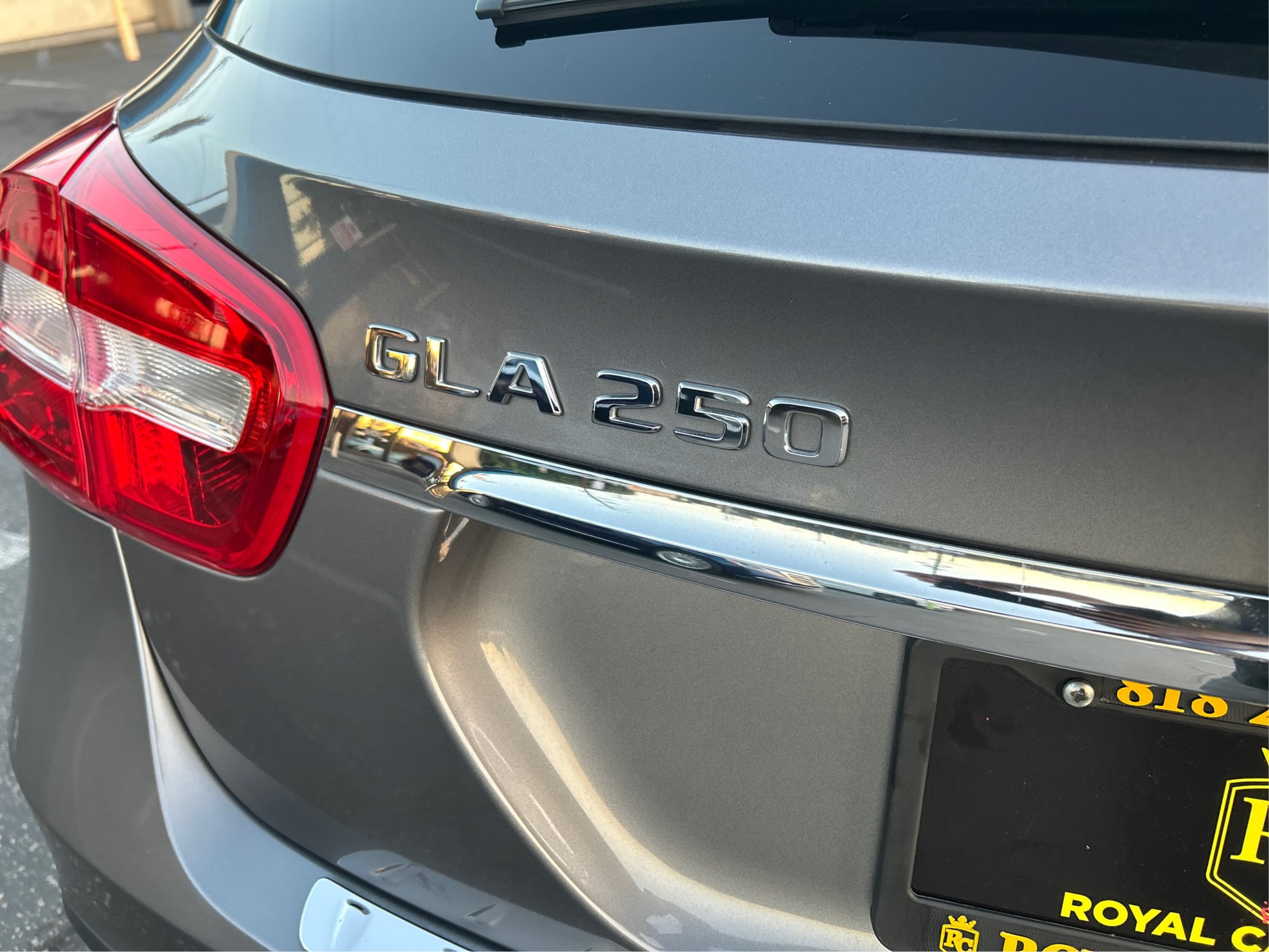 Photo 35 of this Mercedes-Benz GLA 250