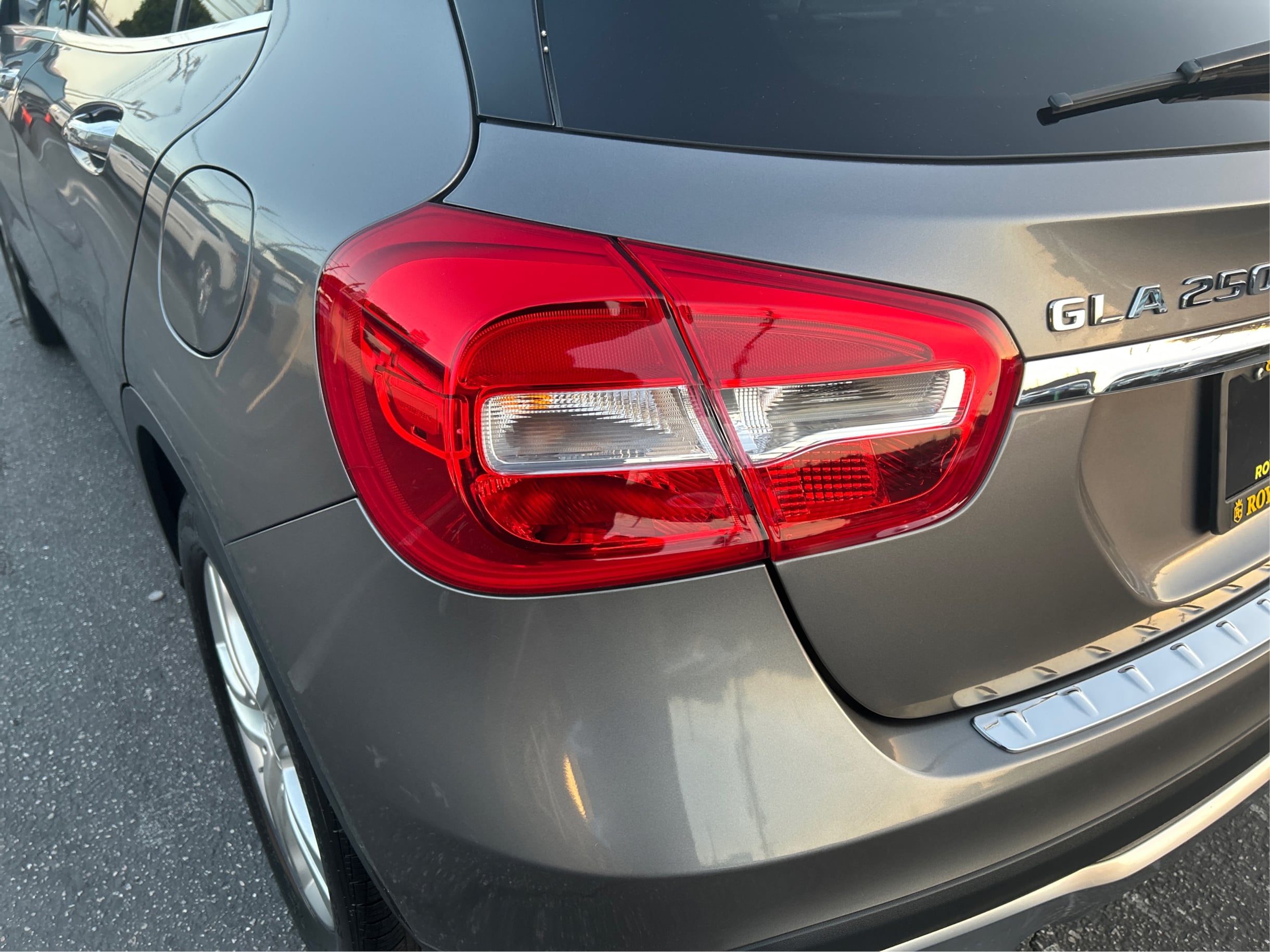 Photo 39 of this Mercedes-Benz GLA 250
