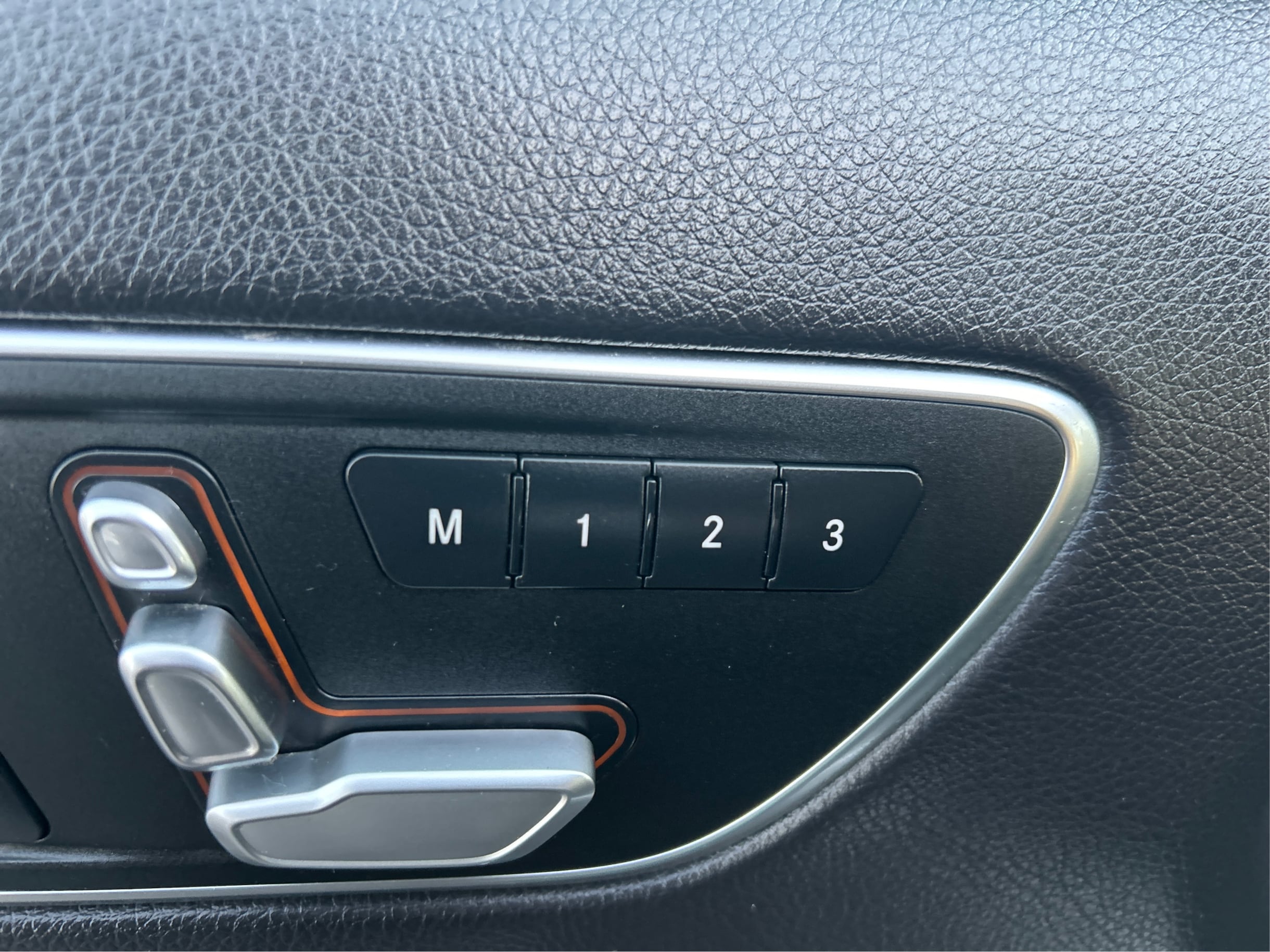 Photo 28 of this Mercedes-Benz GLA 250