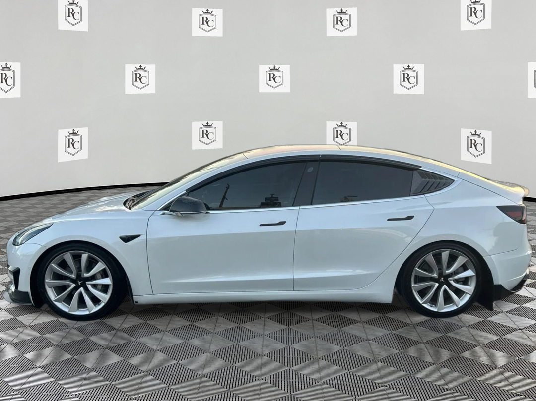 Photo 8 of this Tesla Model 3