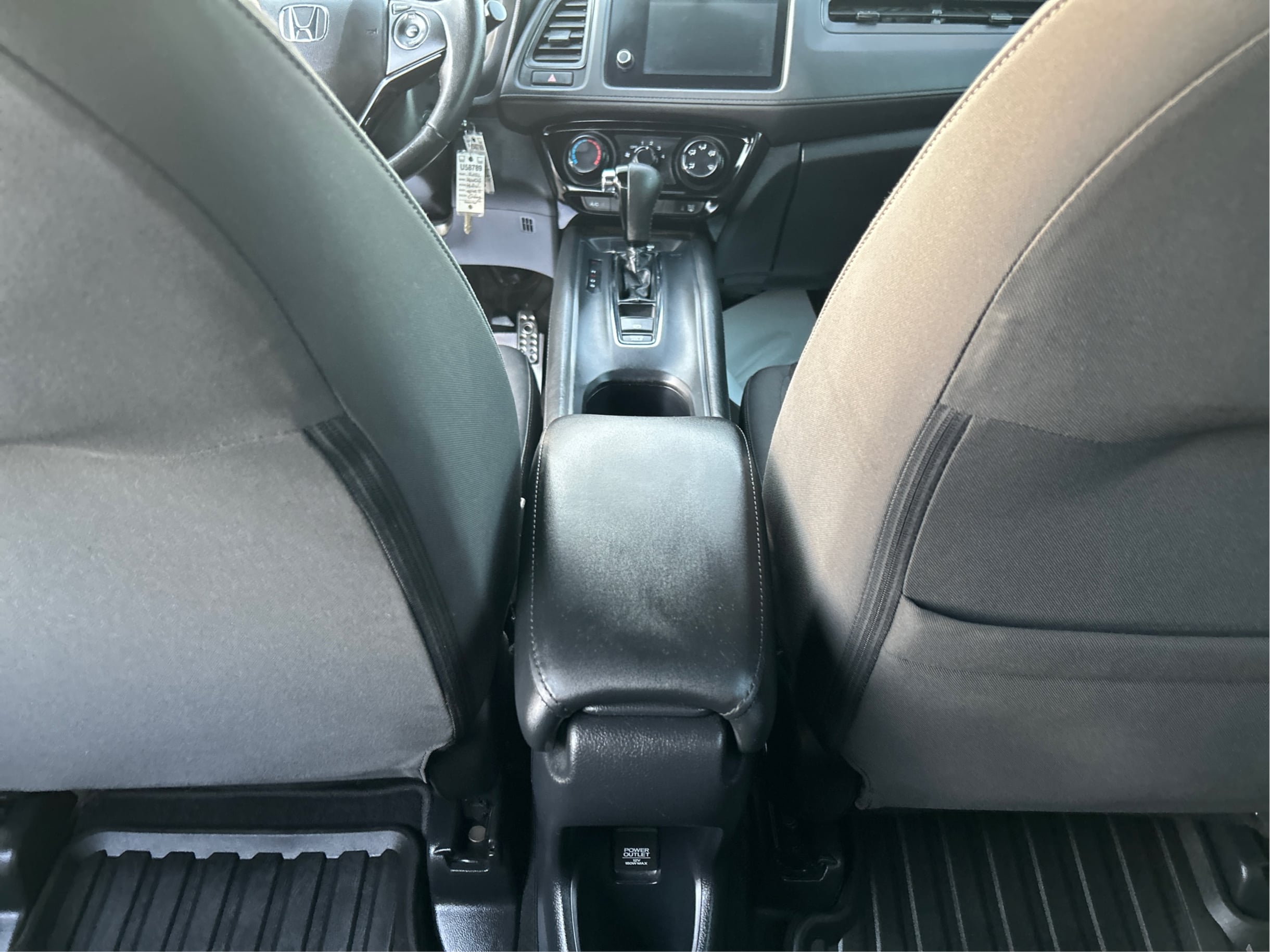 Photo 25 of this Honda HR-V