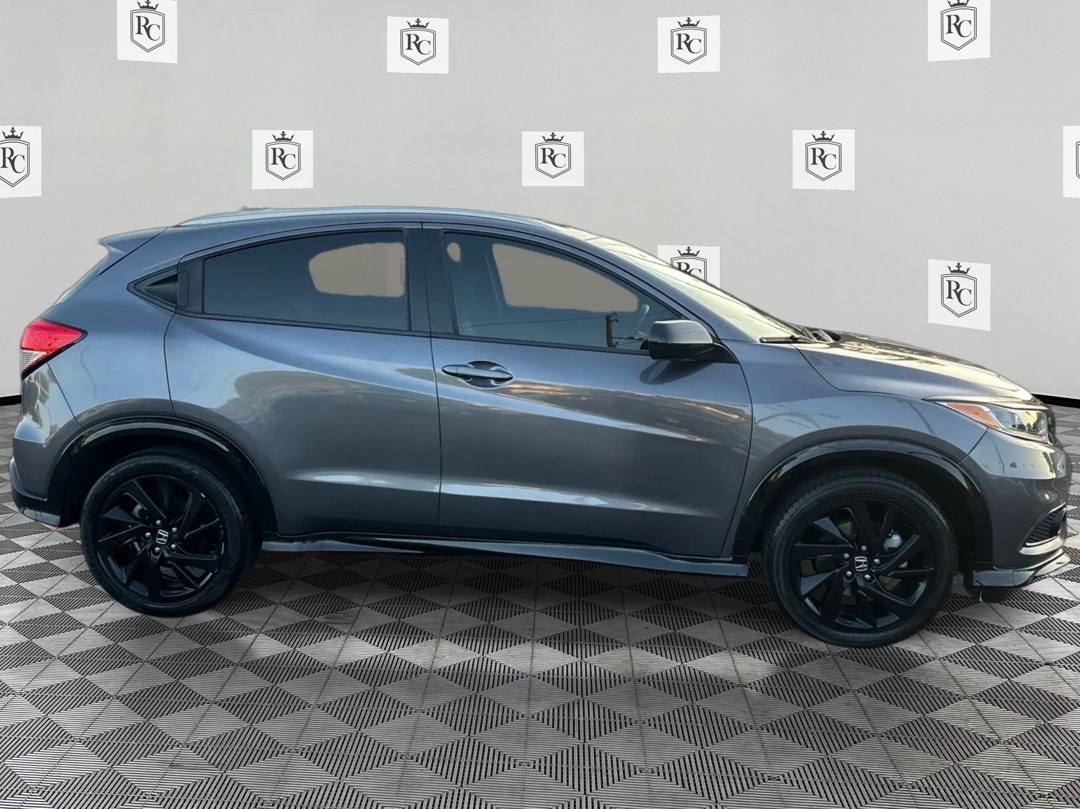 Photo 4 of this Honda HR-V