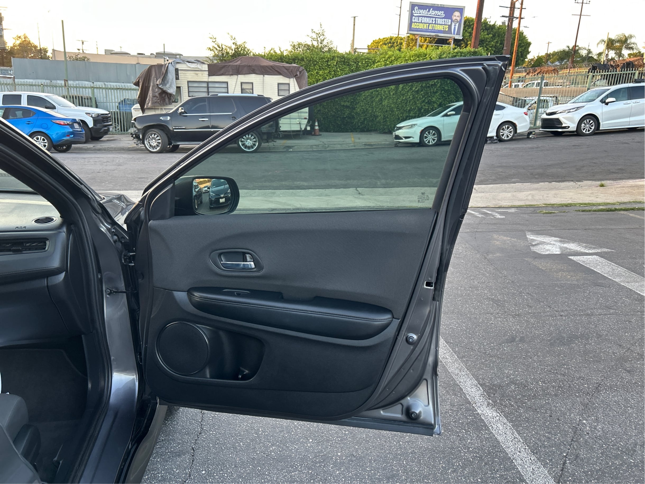 Photo 51 of this Honda HR-V