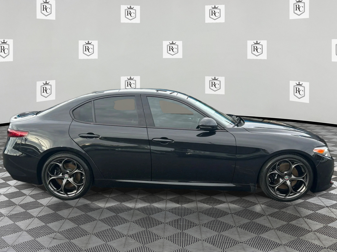 Photo 4 of this Alfa Romeo Giulia