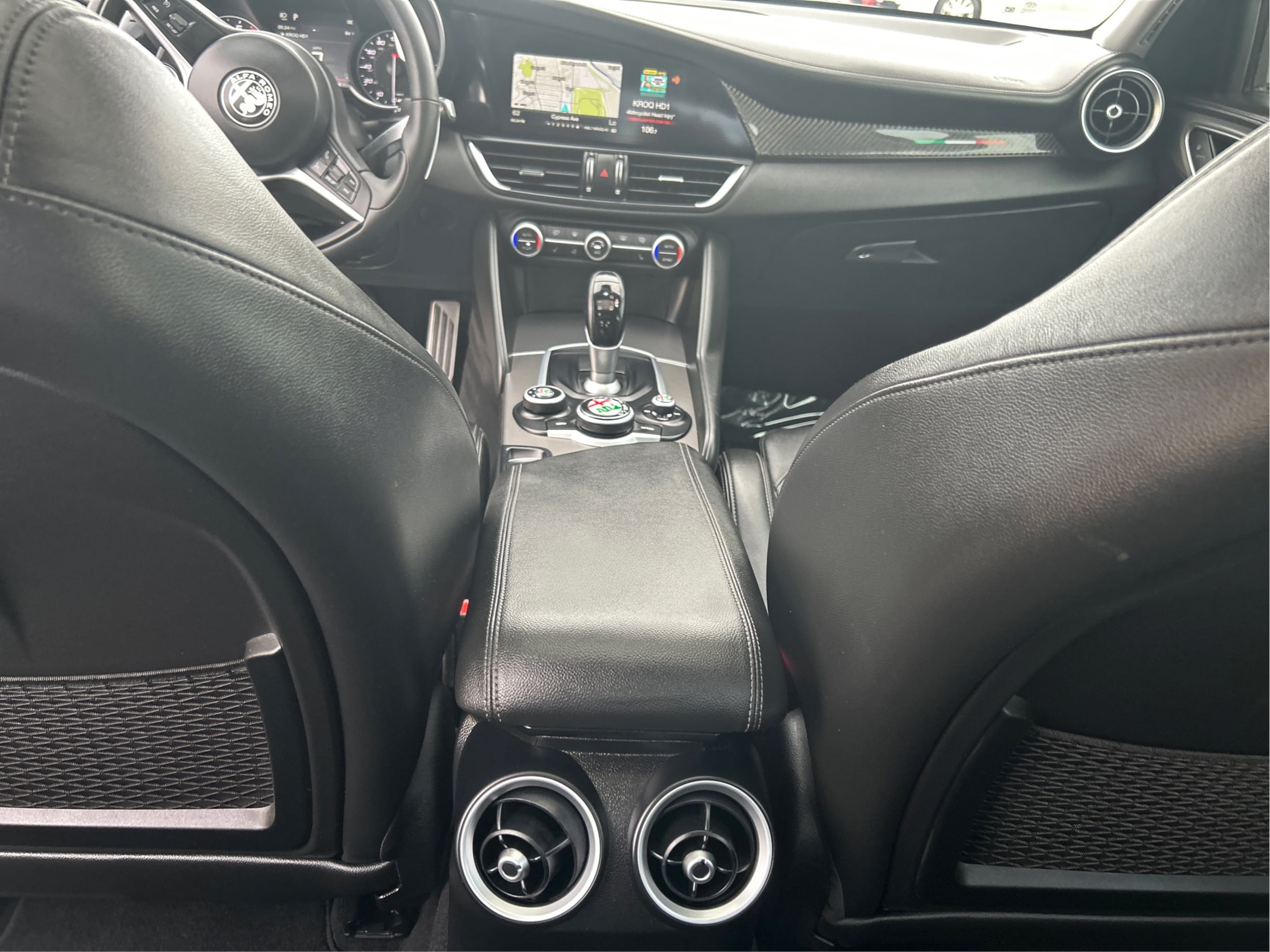 Photo 25 of this Alfa Romeo Giulia