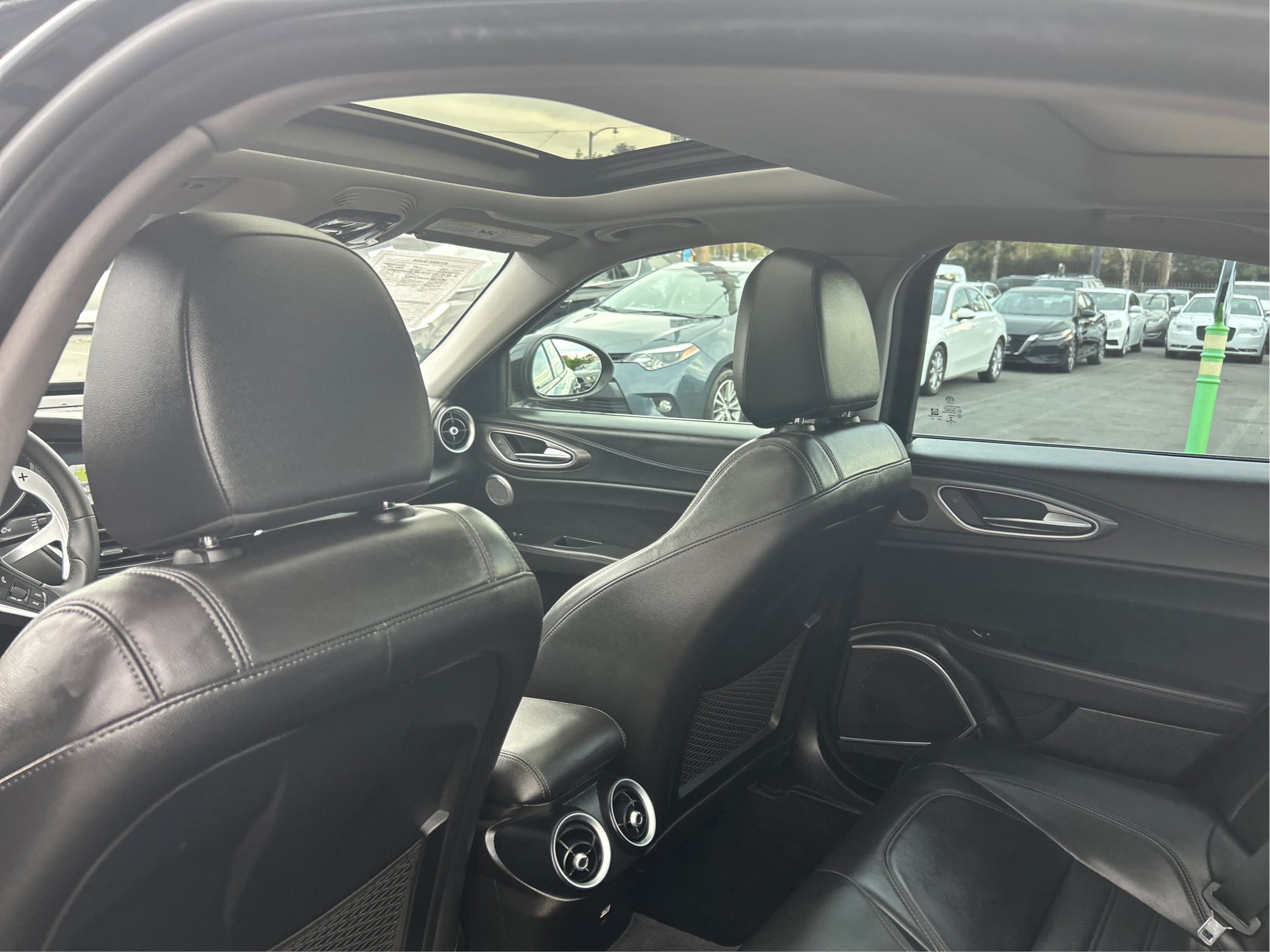 Photo 24 of this Alfa Romeo Giulia