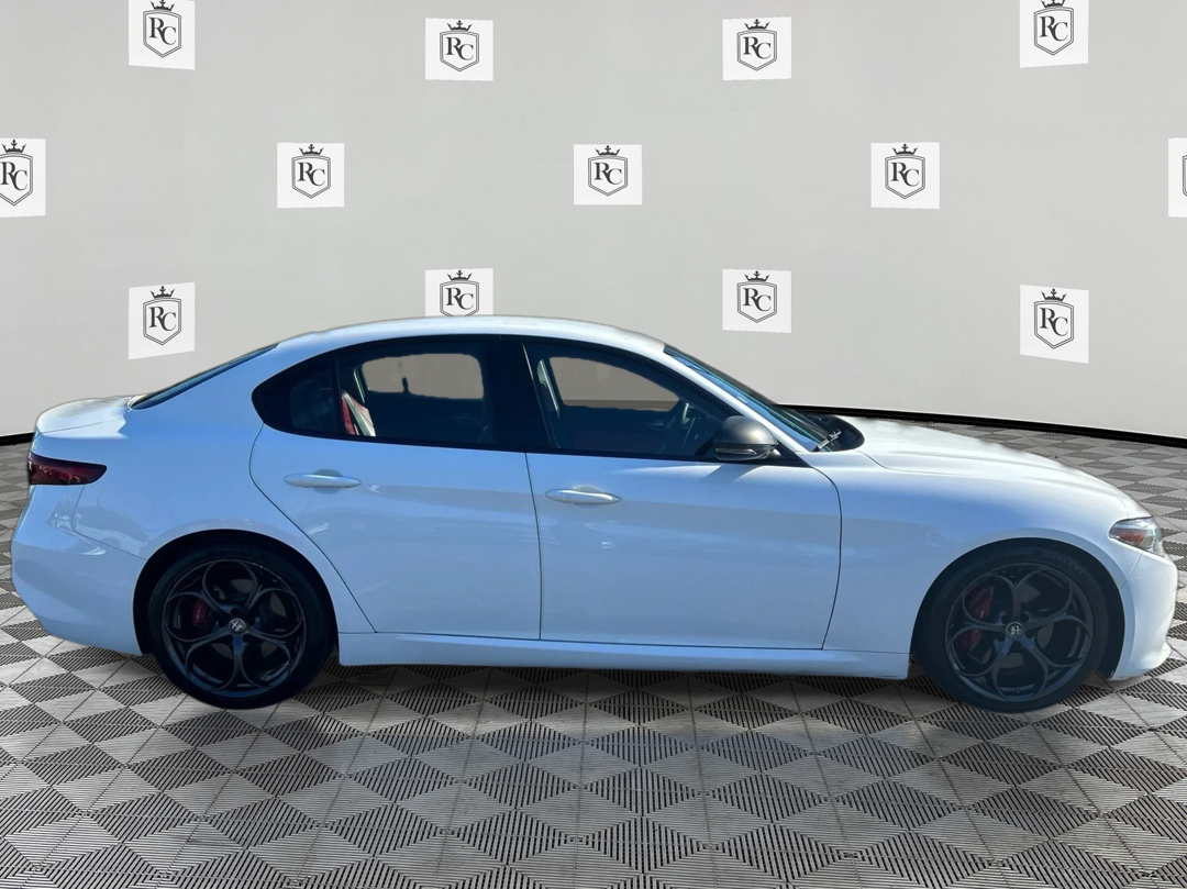 Photo 4 of this Alfa Romeo Giulia