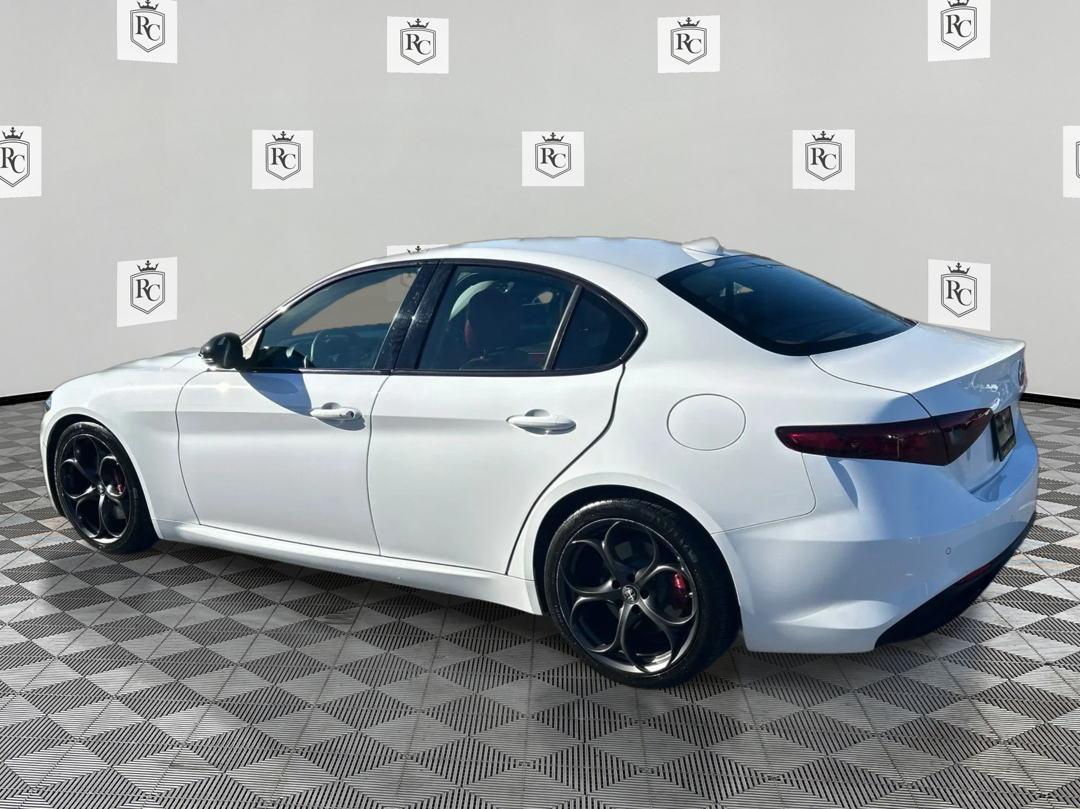 Photo 7 of this Alfa Romeo Giulia