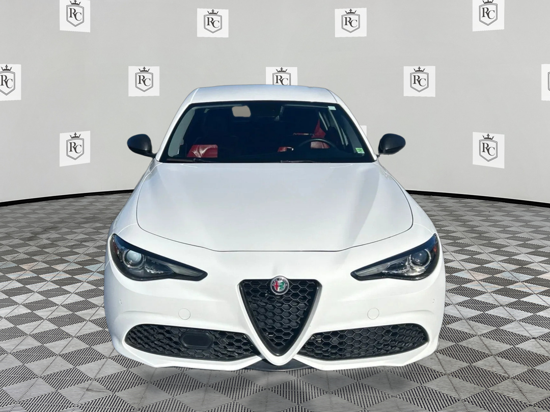 Photo 2 of this Alfa Romeo Giulia