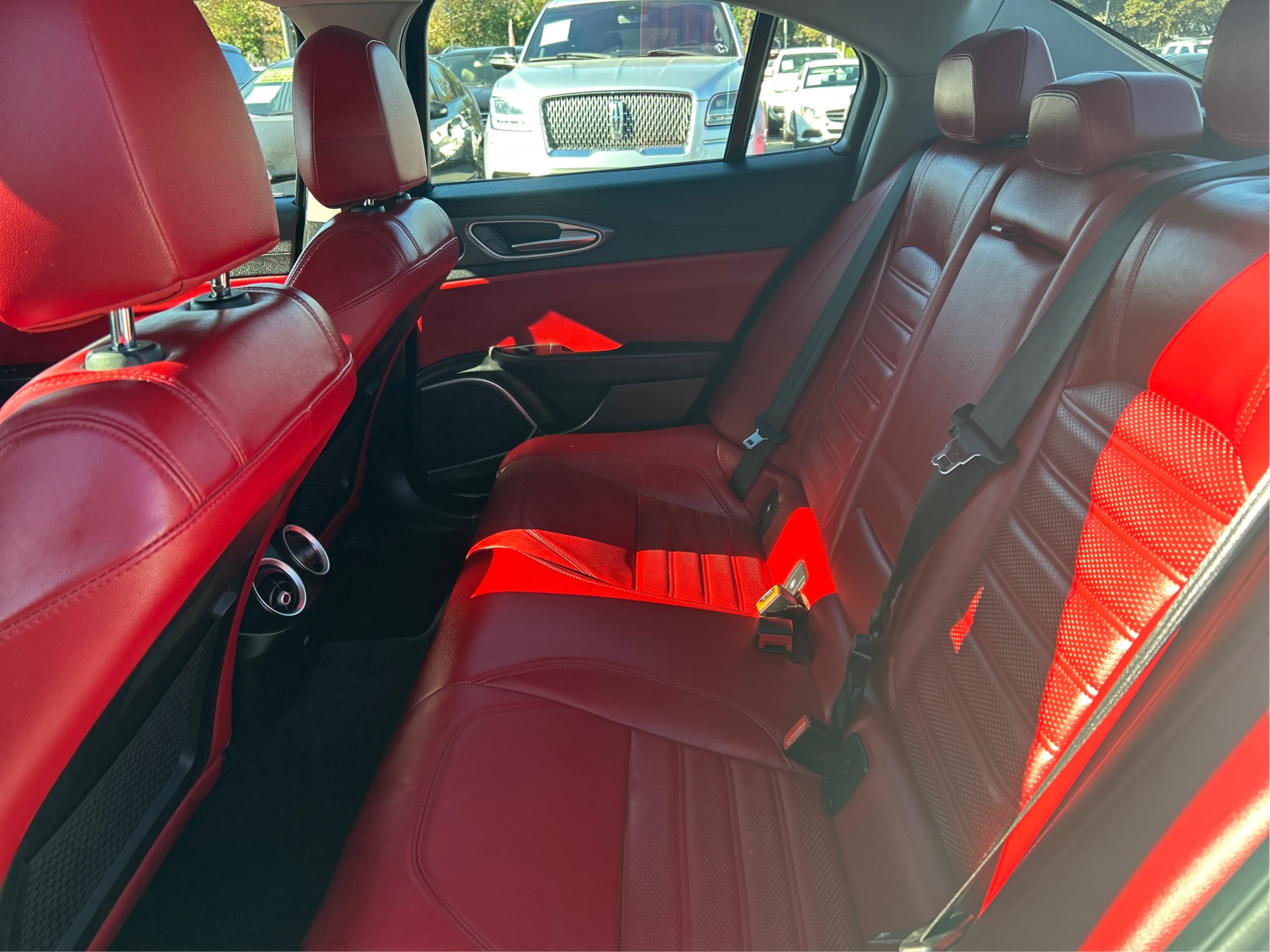 Photo 10 of this Alfa Romeo Giulia
