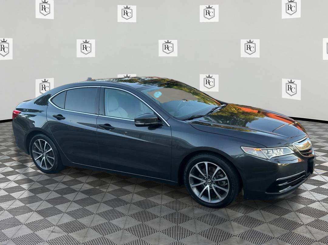 Photo 3 of this Acura TLX