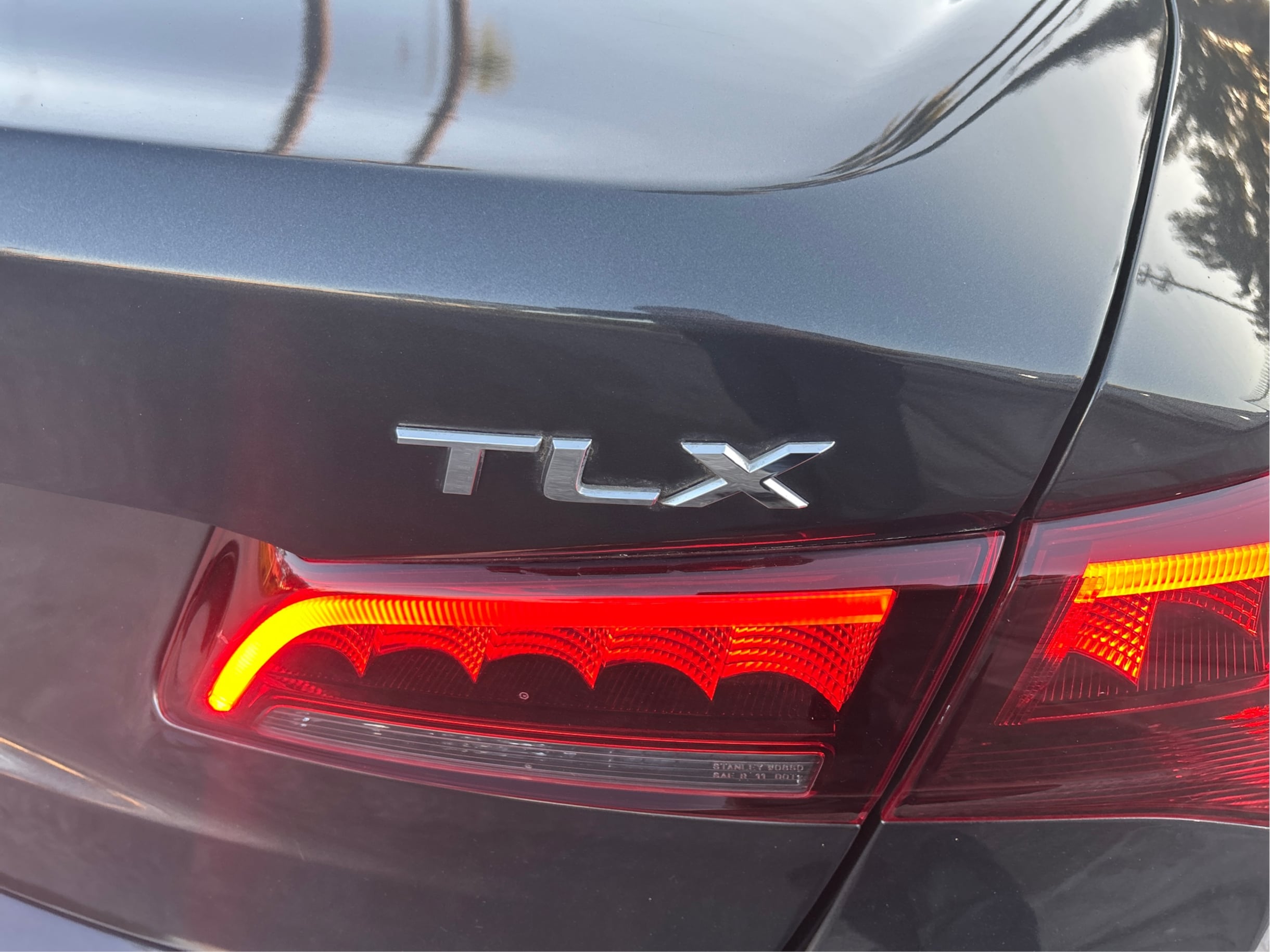 Photo 35 of this Acura TLX