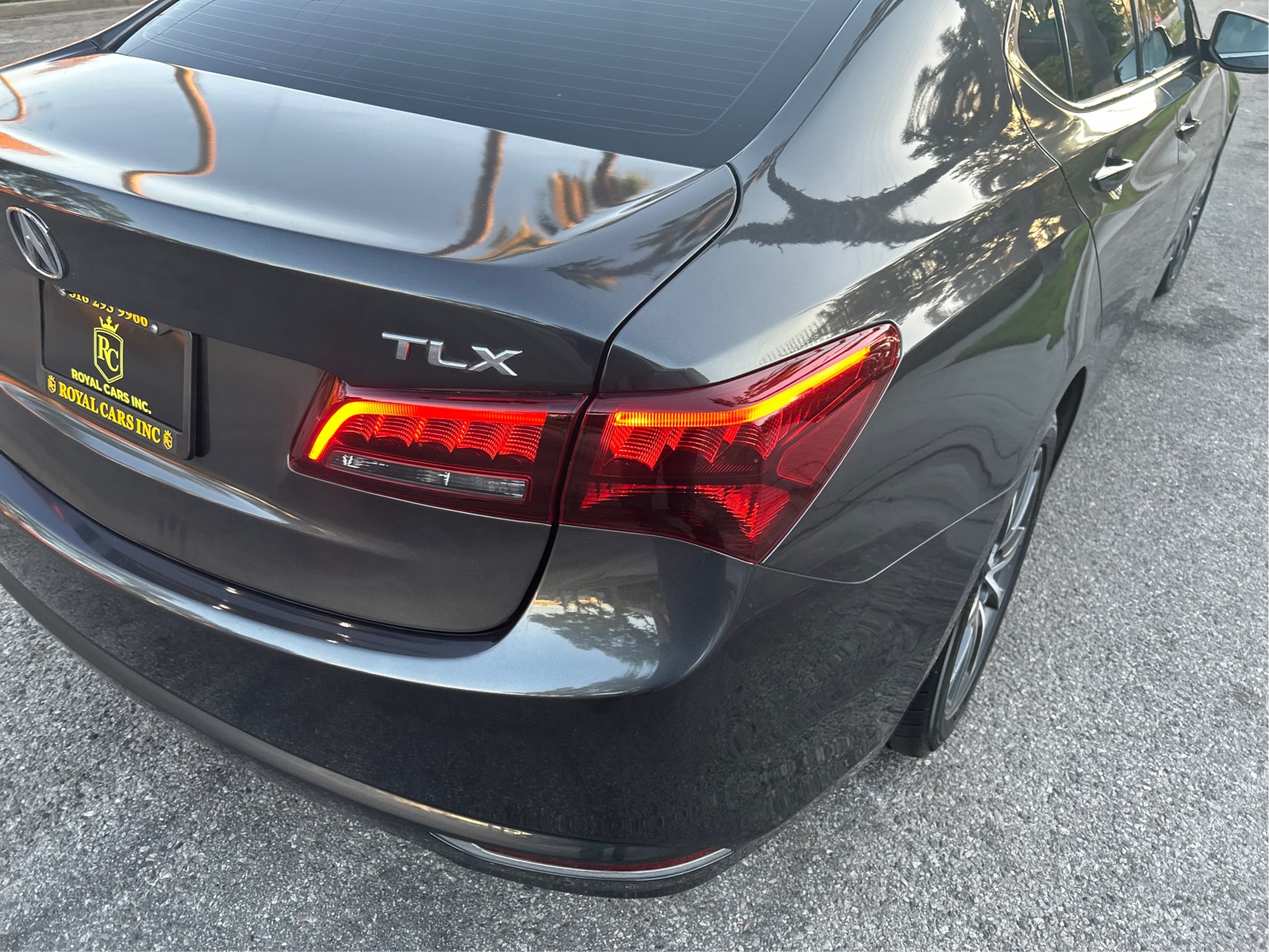 Photo 40 of this Acura TLX