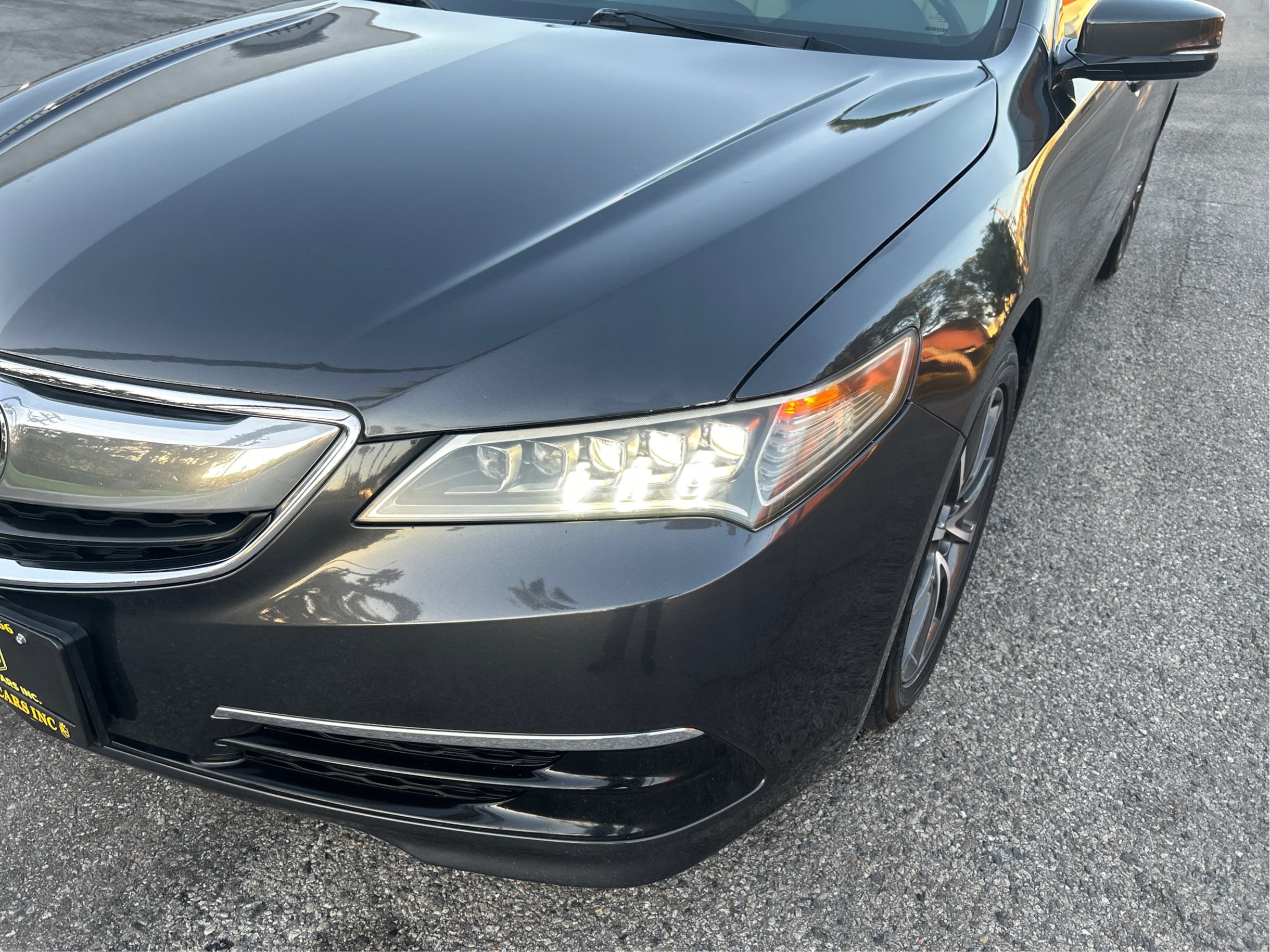 Photo 38 of this Acura TLX