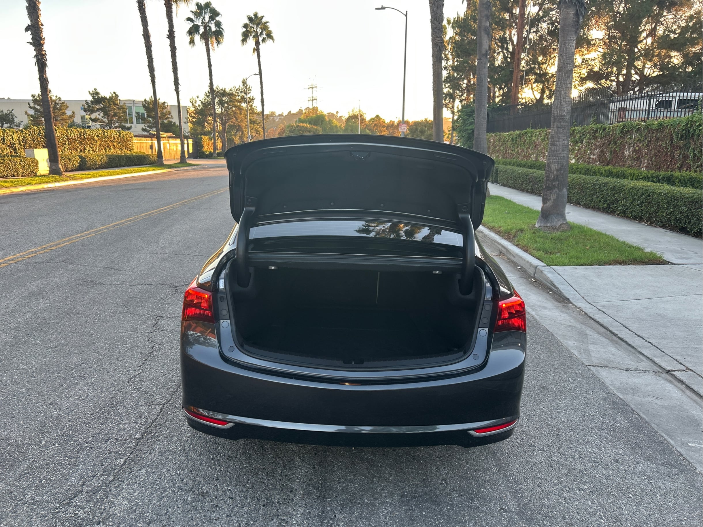 Photo 12 of this Acura TLX