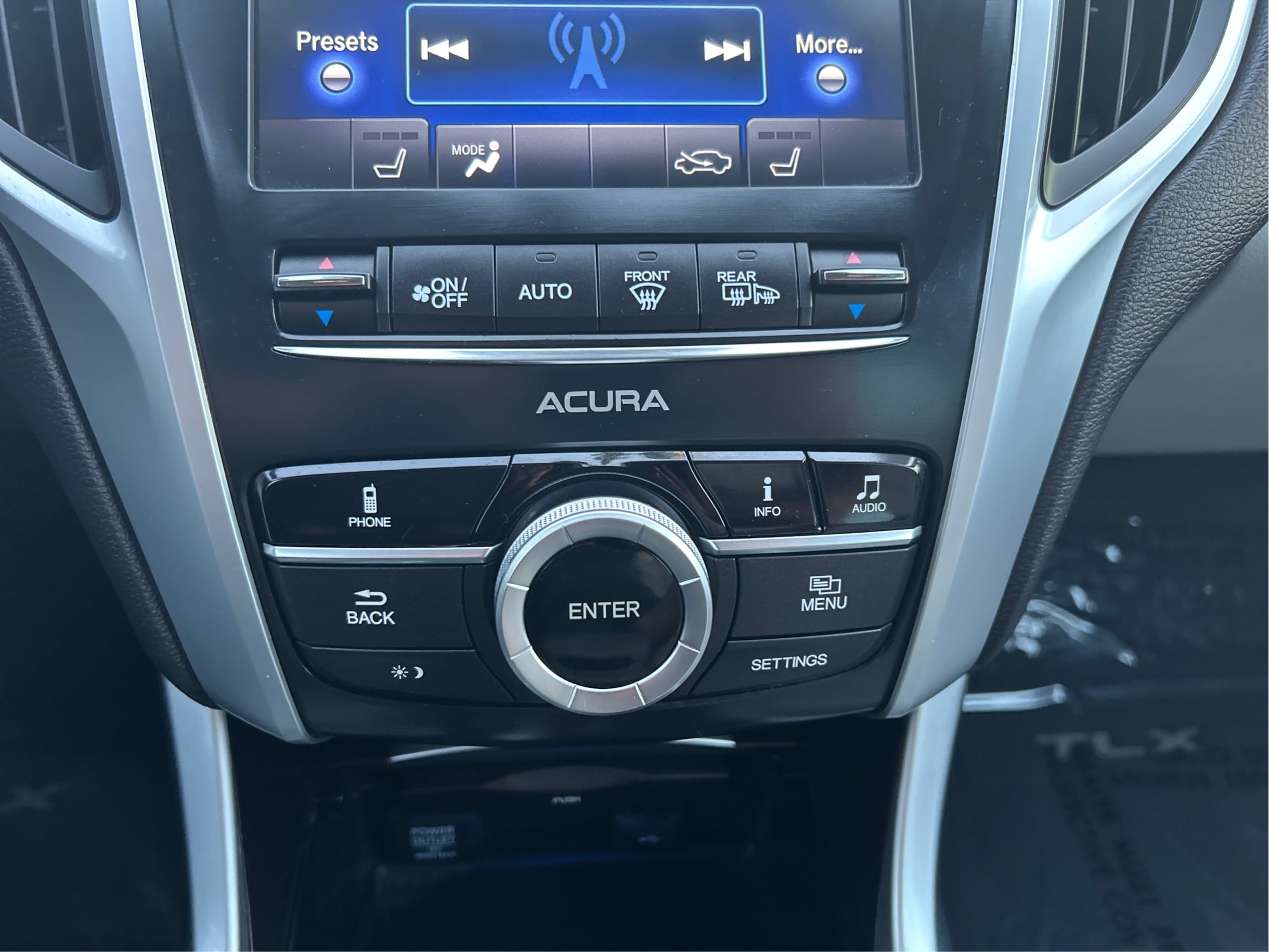 Photo 45 of this Acura TLX