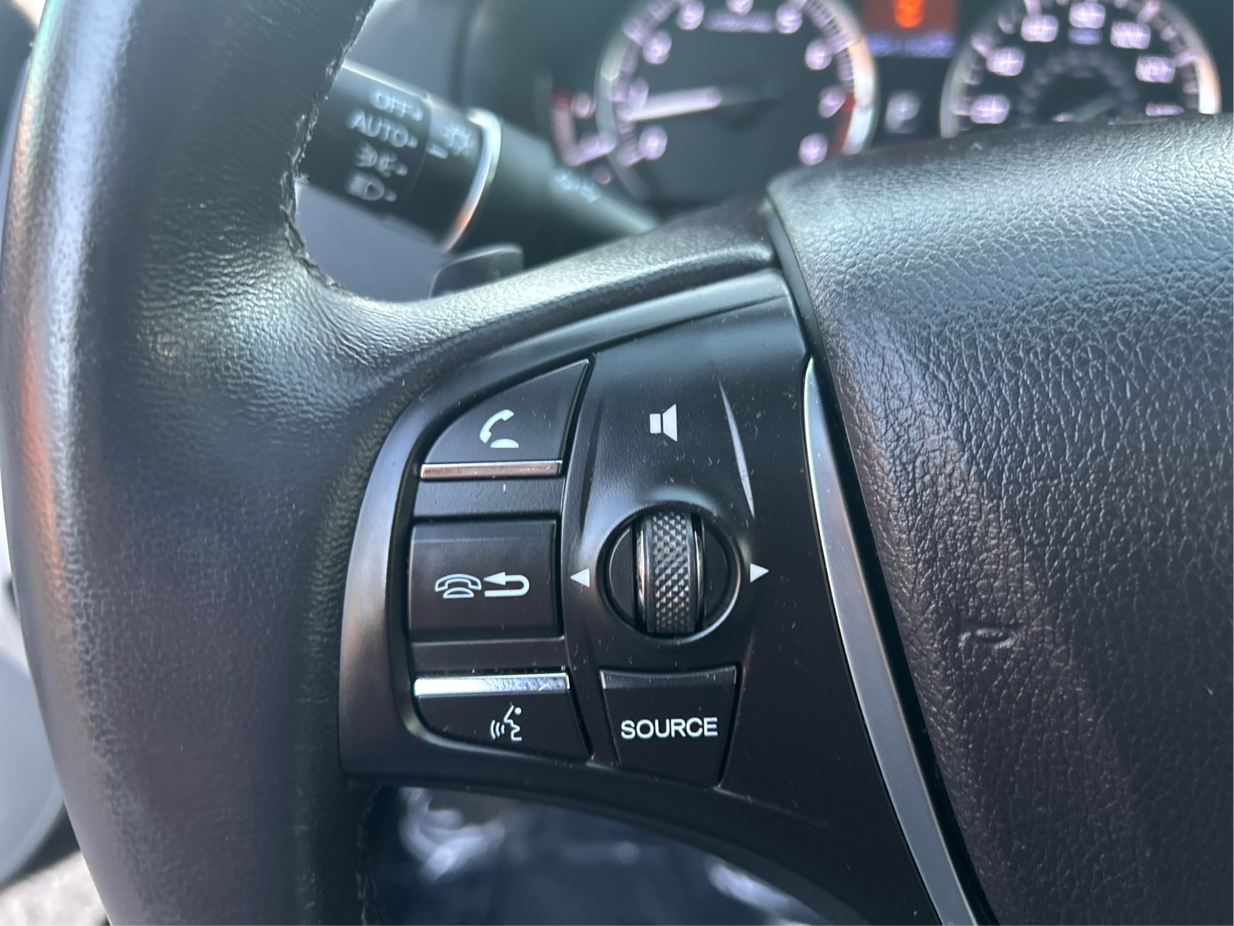 Photo 47 of this Acura TLX