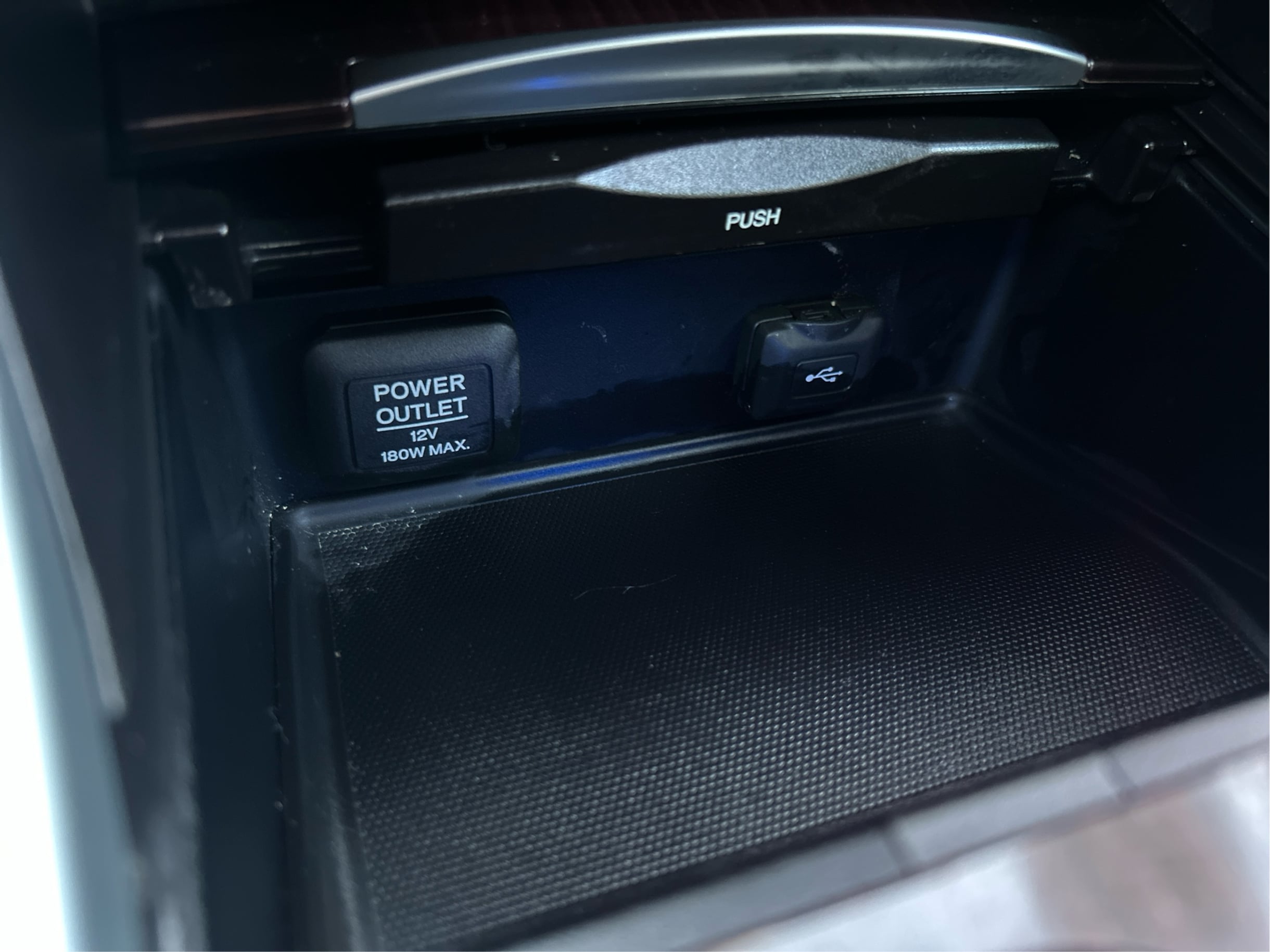 Photo 59 of this Acura TLX