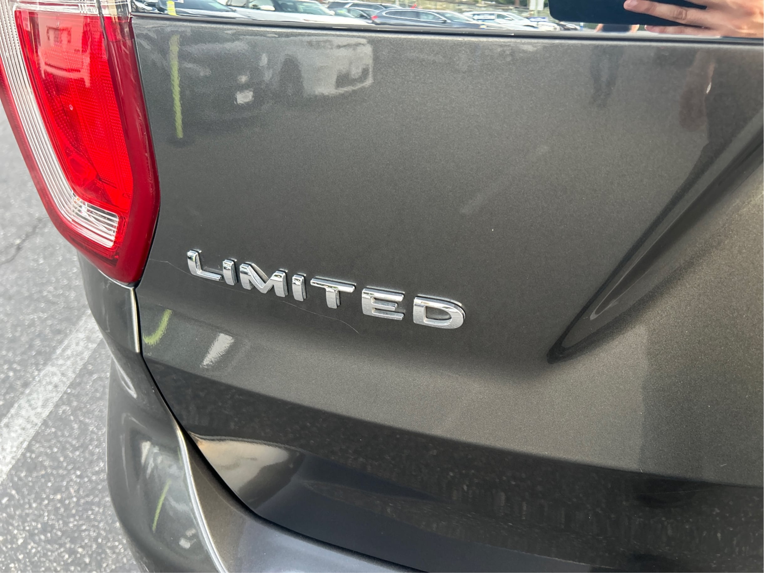 Photo 36 of this Ford Explorer