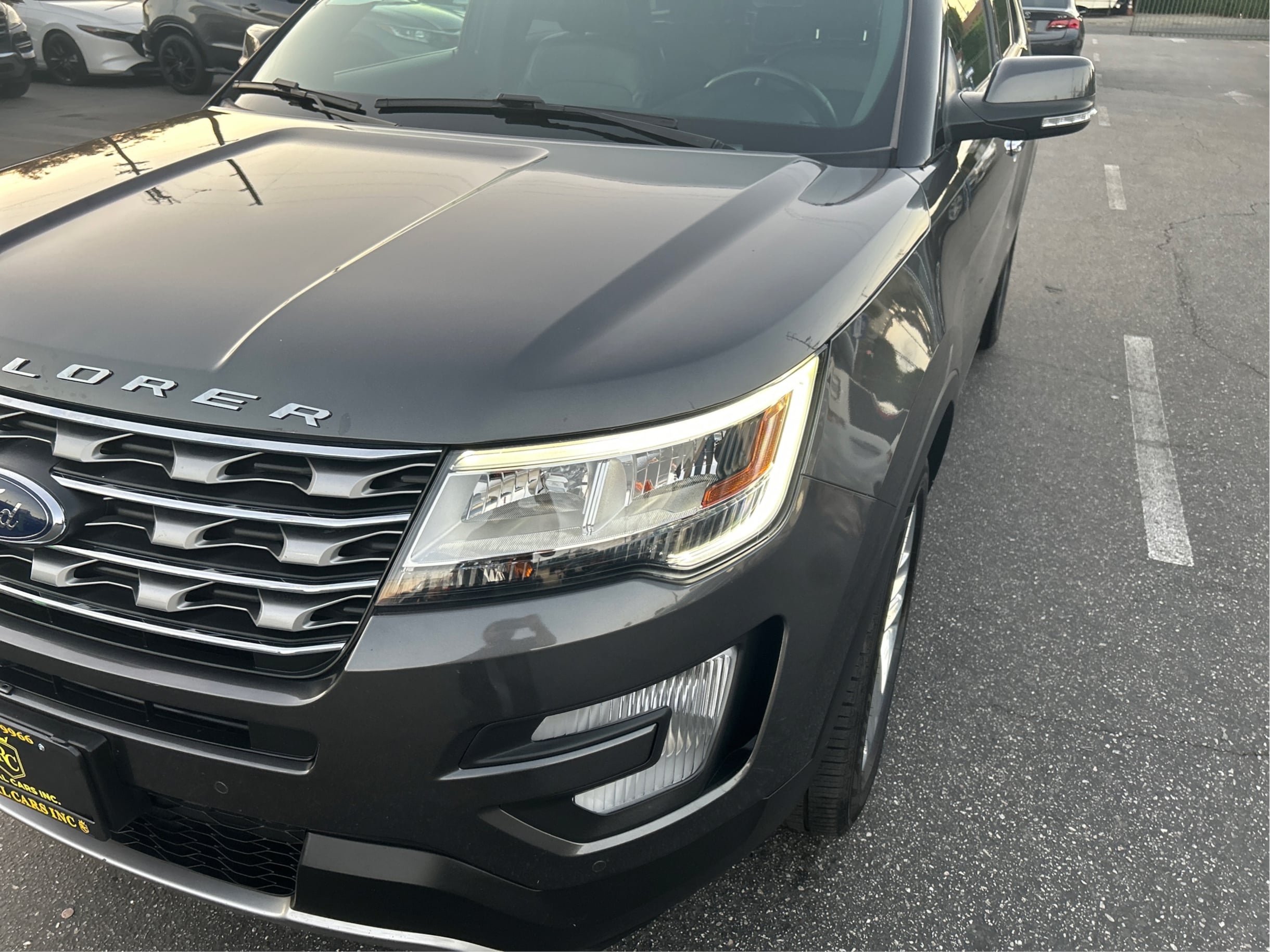 Photo 39 of this Ford Explorer