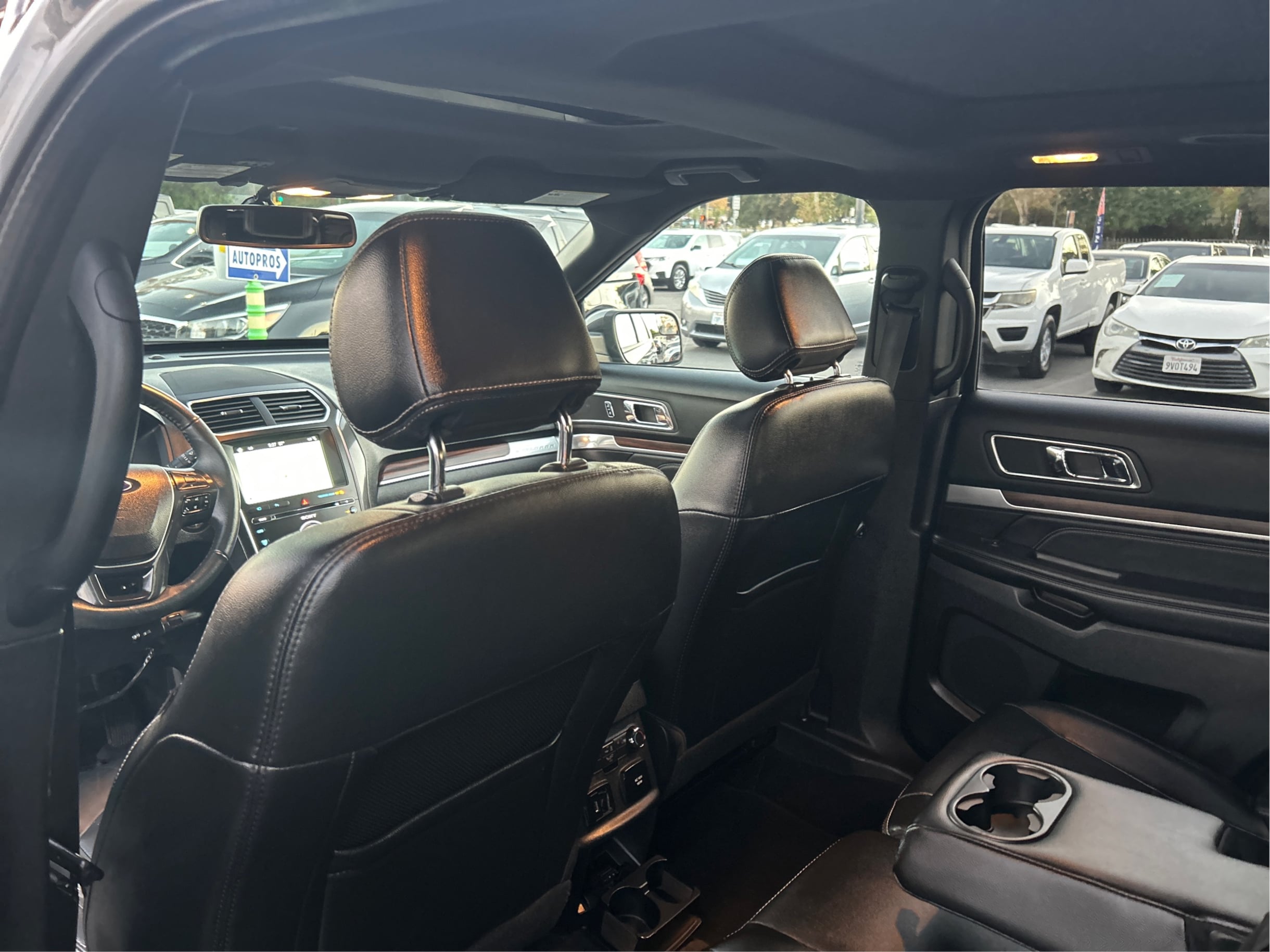 Photo 24 of this Ford Explorer