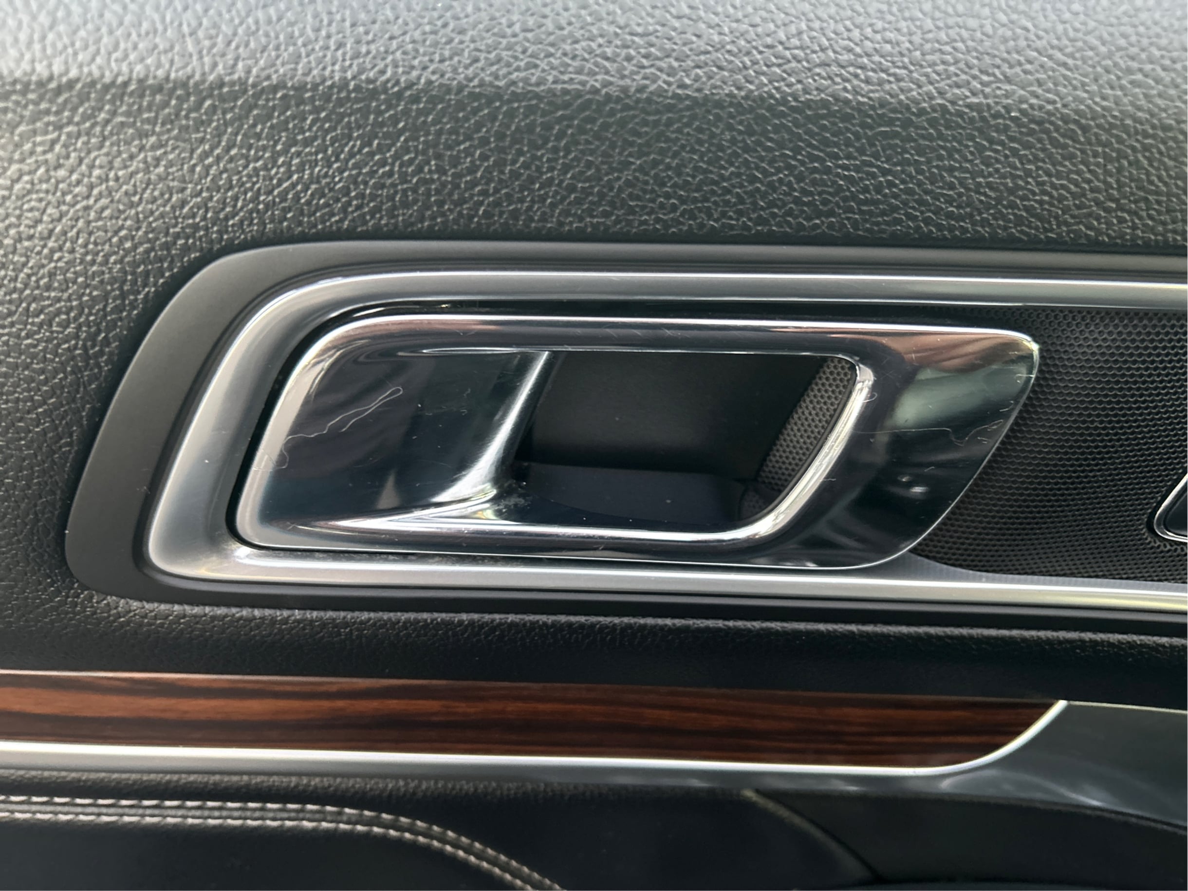 Photo 59 of this Ford Explorer