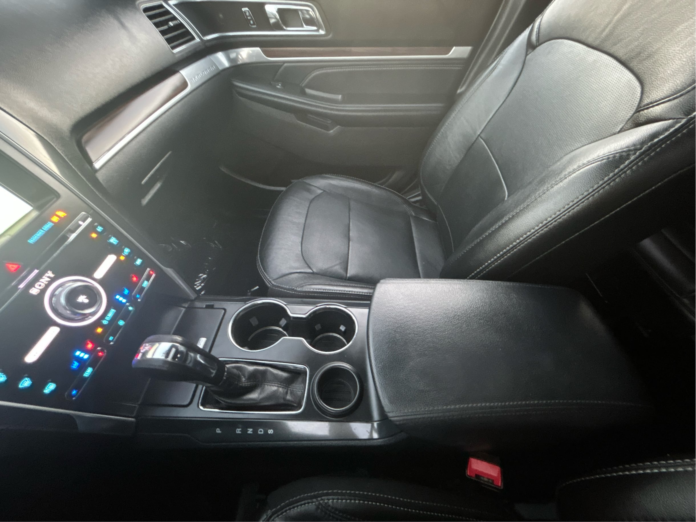Photo 17 of this Ford Explorer