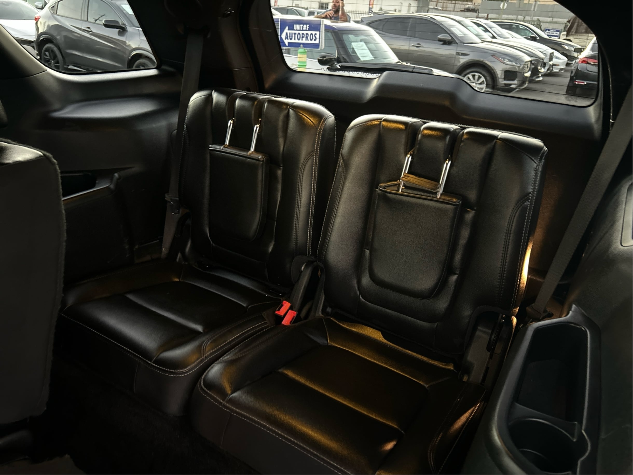 Photo 61 of this Ford Explorer