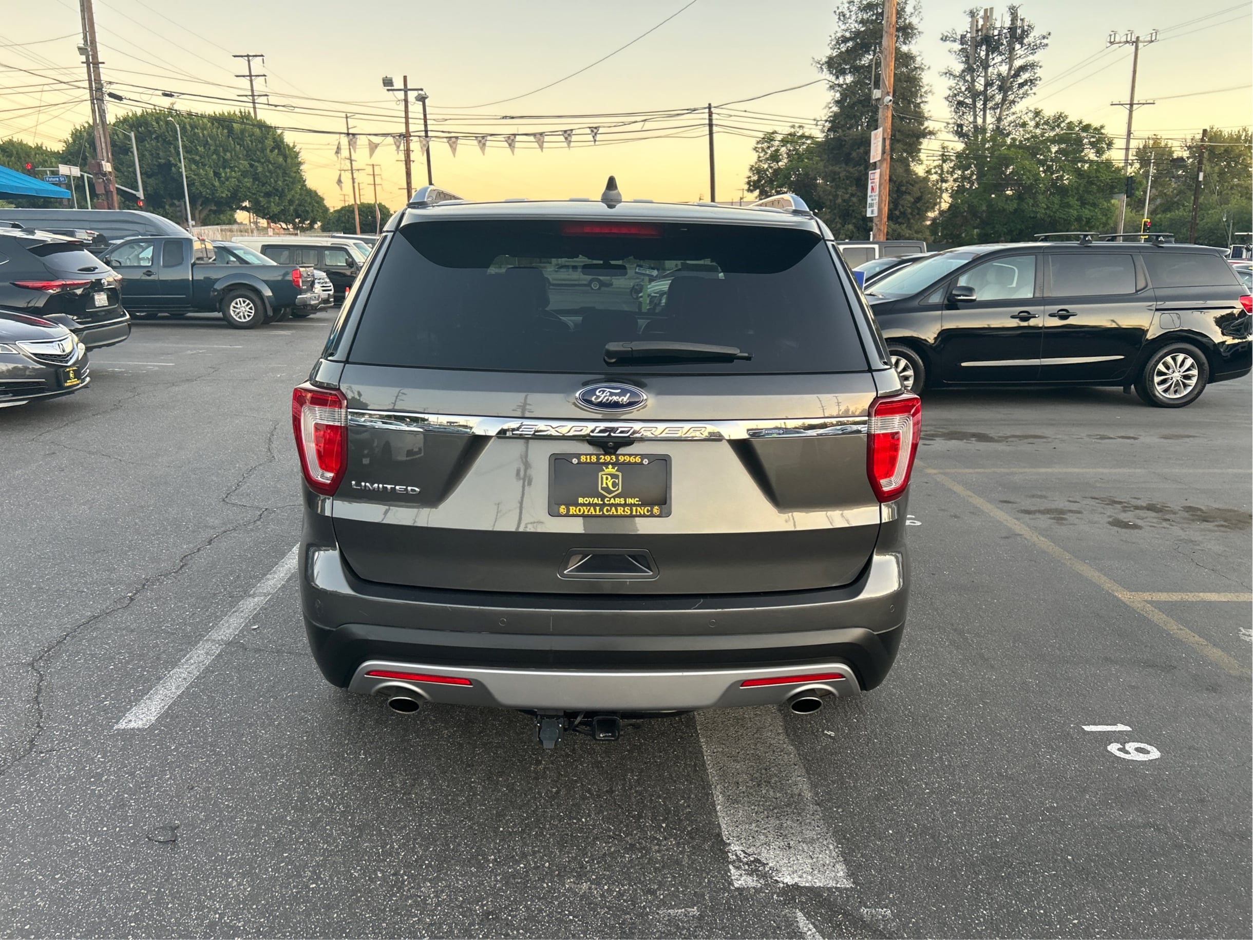 Photo 33 of this Ford Explorer