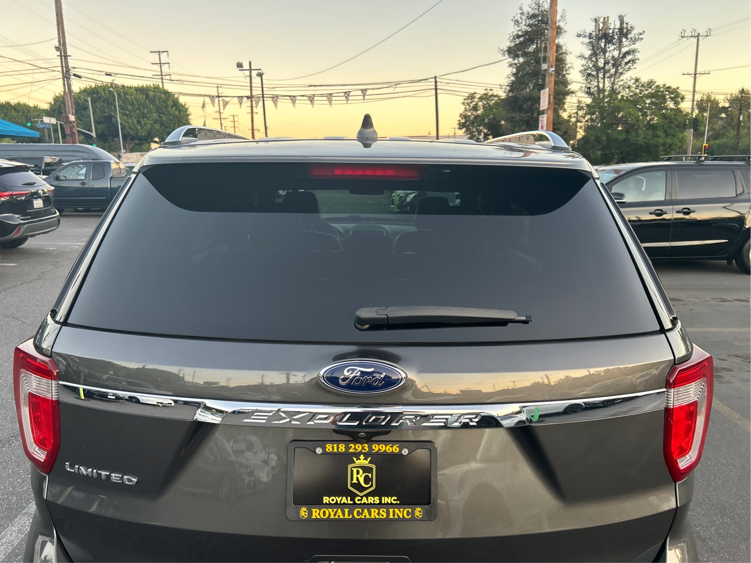 Photo 34 of this Ford Explorer