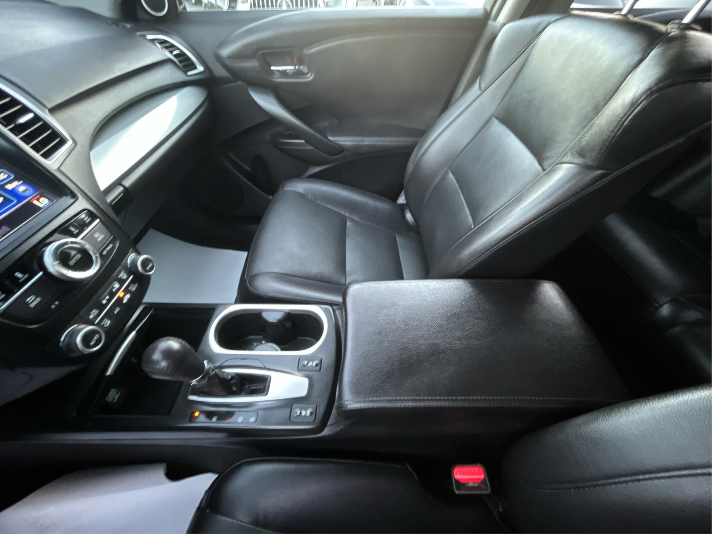 Photo 17 of this Acura RDX