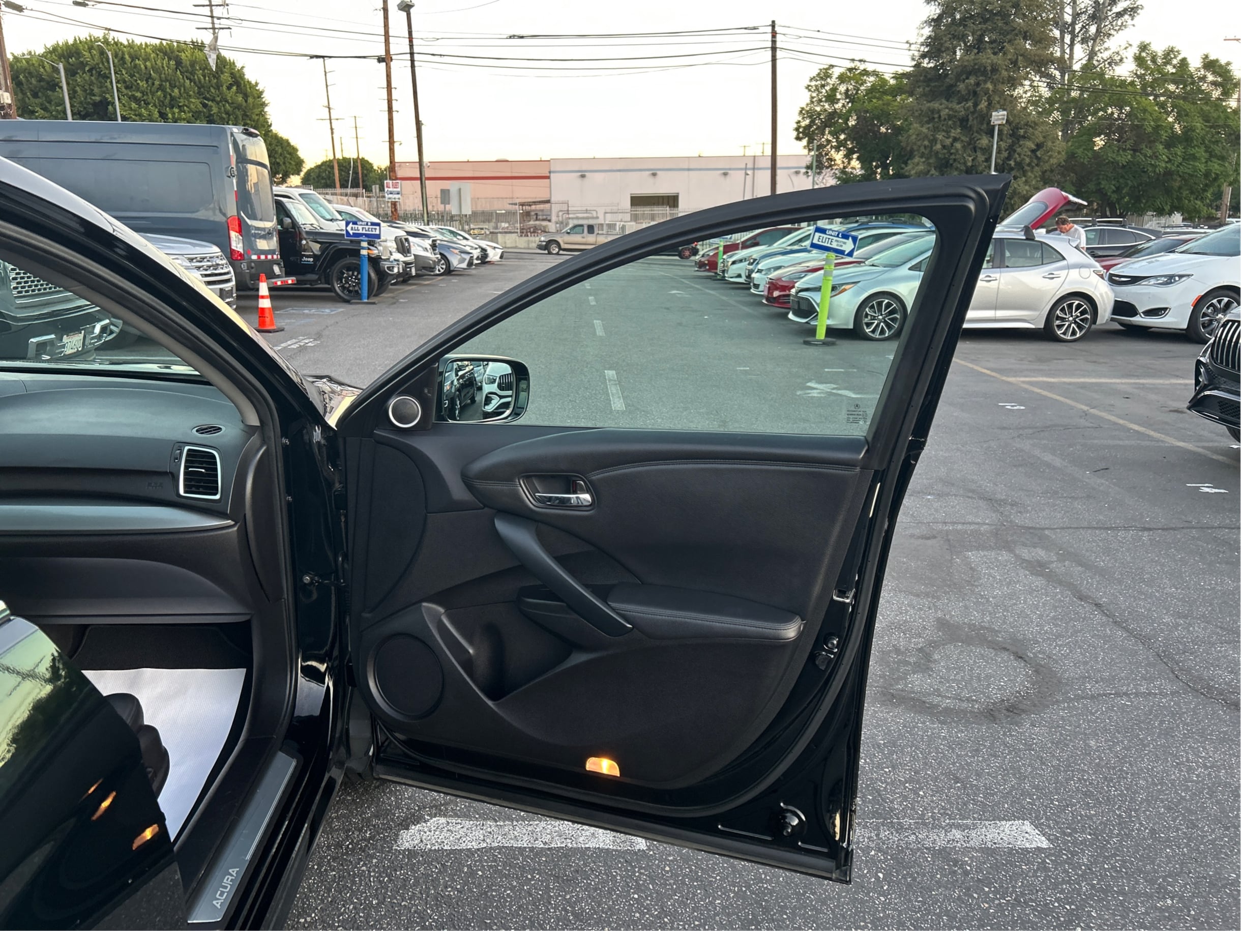 Photo 27 of this Acura RDX