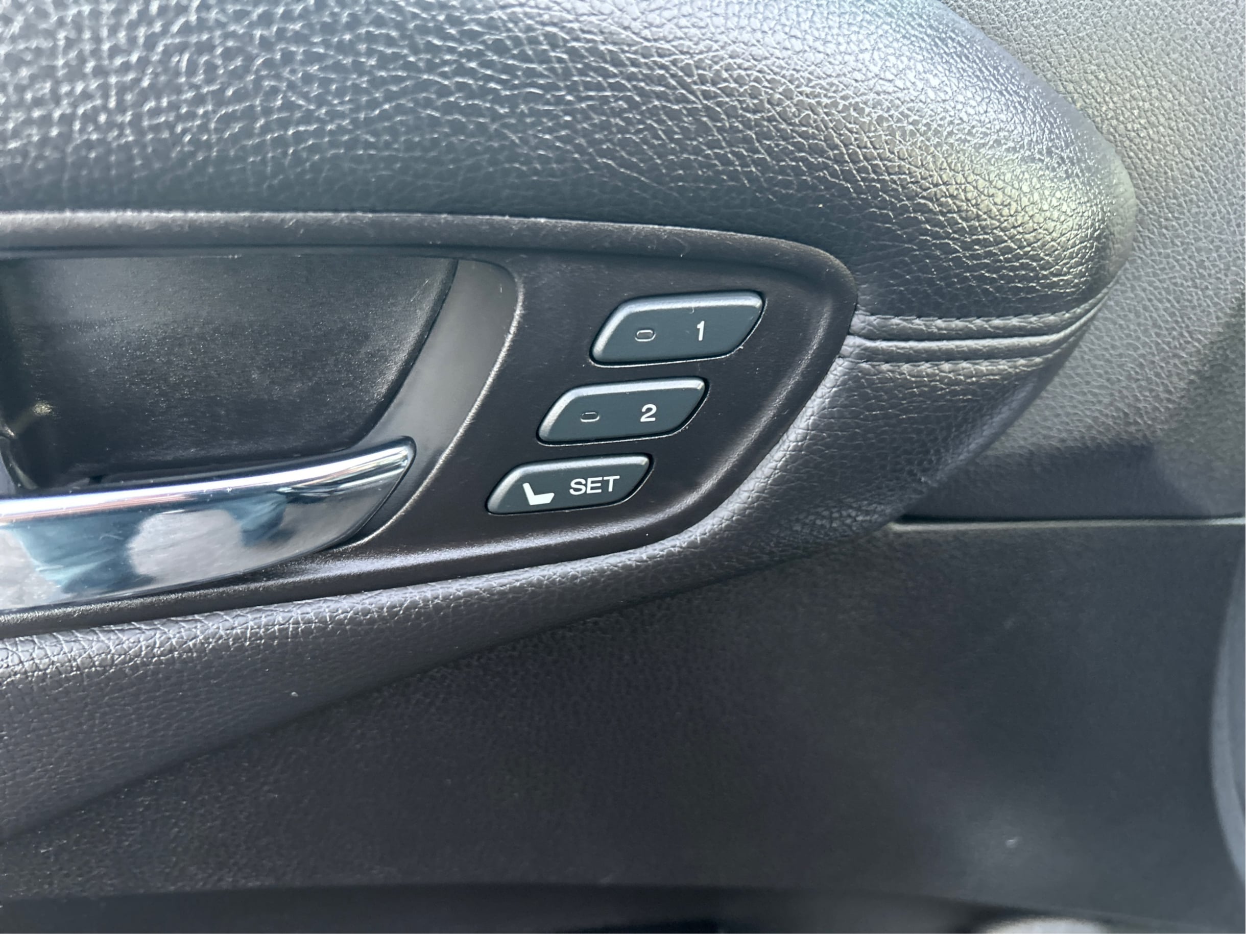 Photo 28 of this Acura RDX