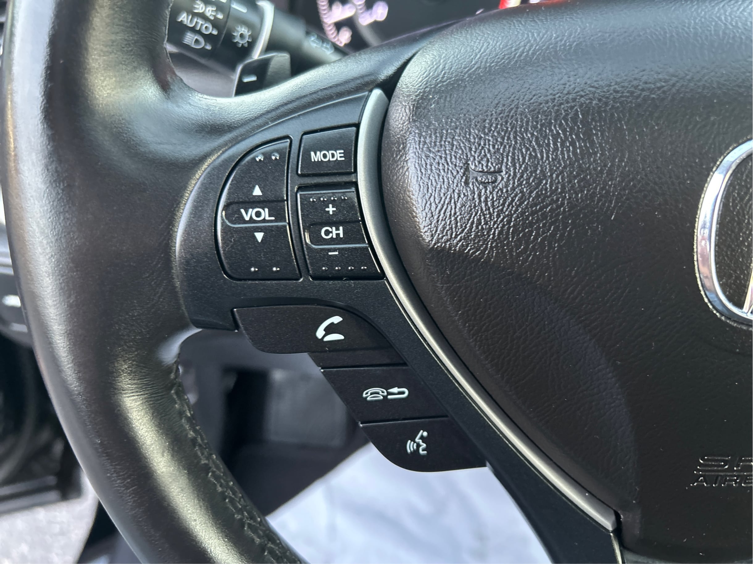 Photo 49 of this Acura RDX