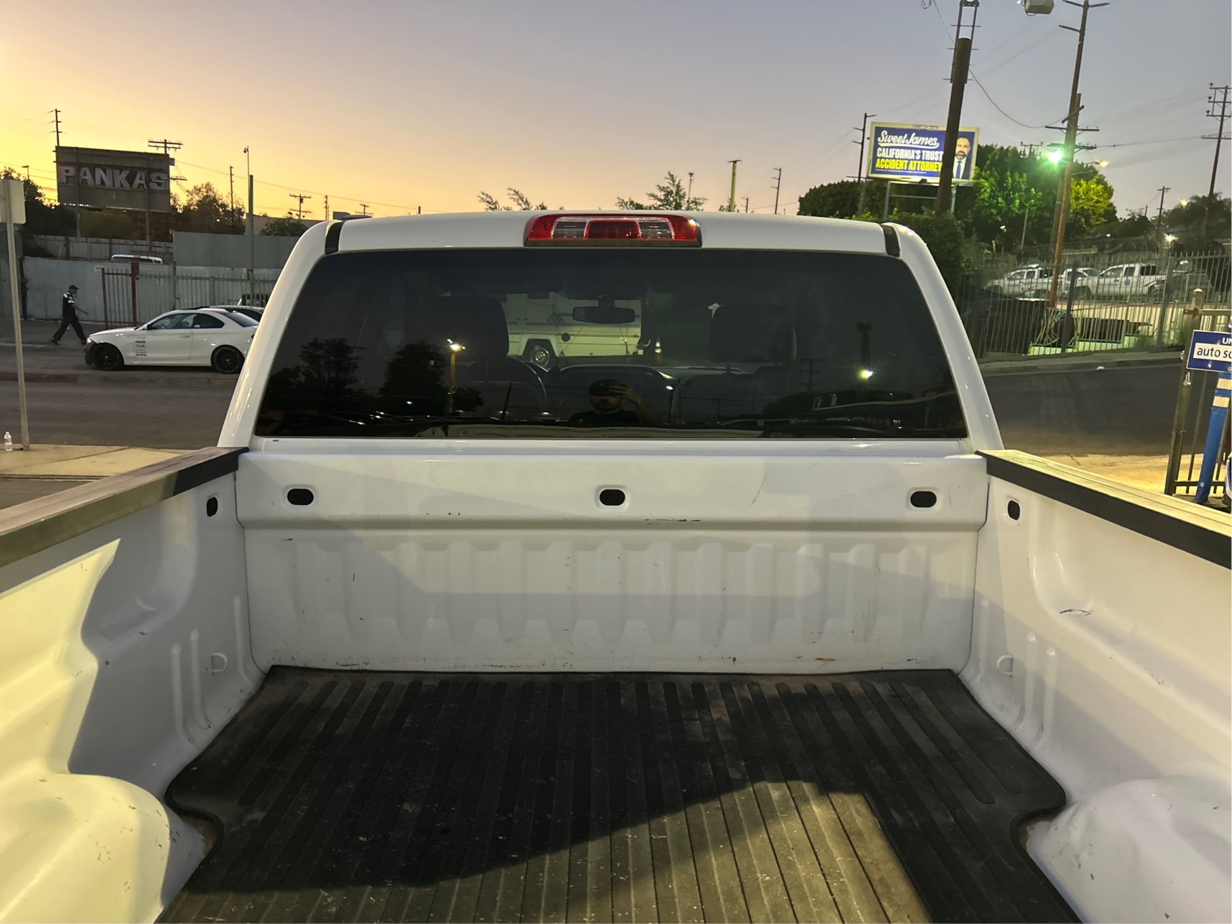 Photo 33 of this Chevrolet Silverado 1500