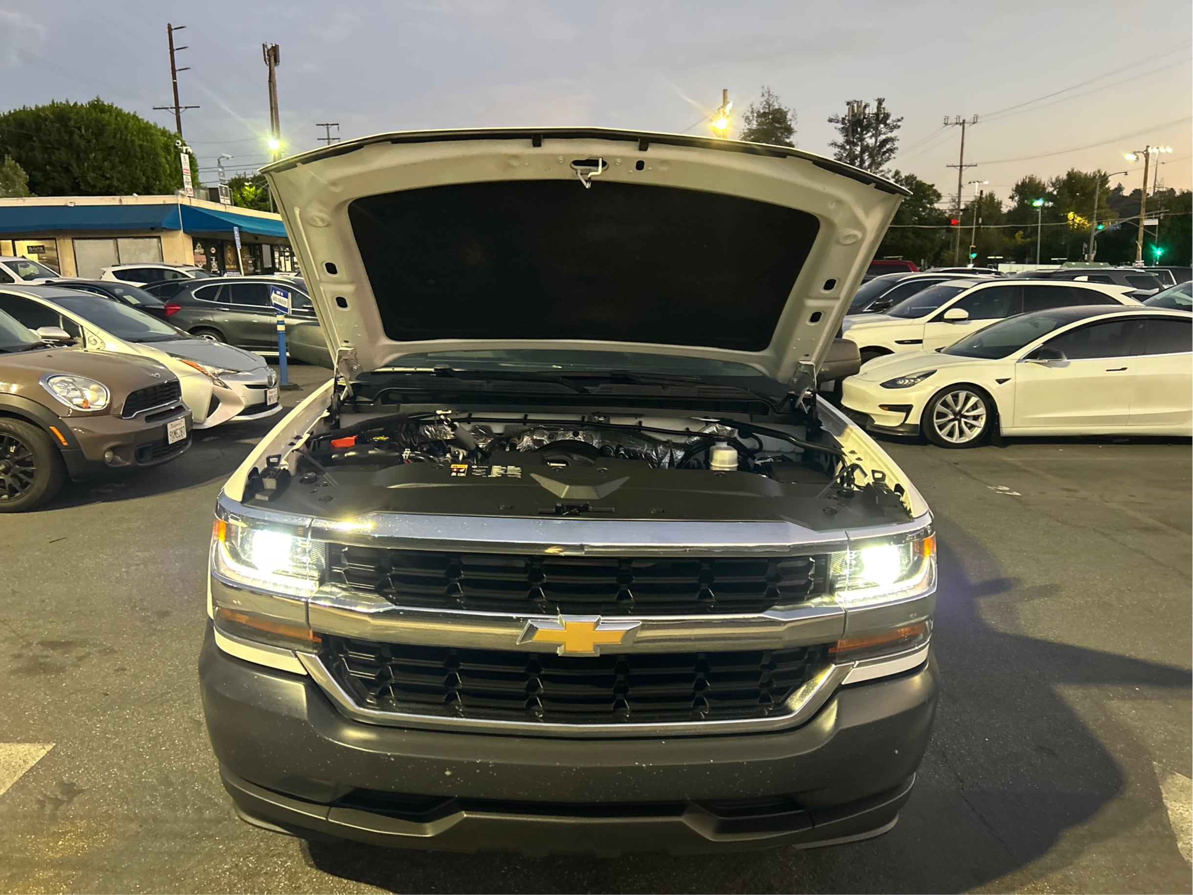 Photo 11 of this Chevrolet Silverado 1500