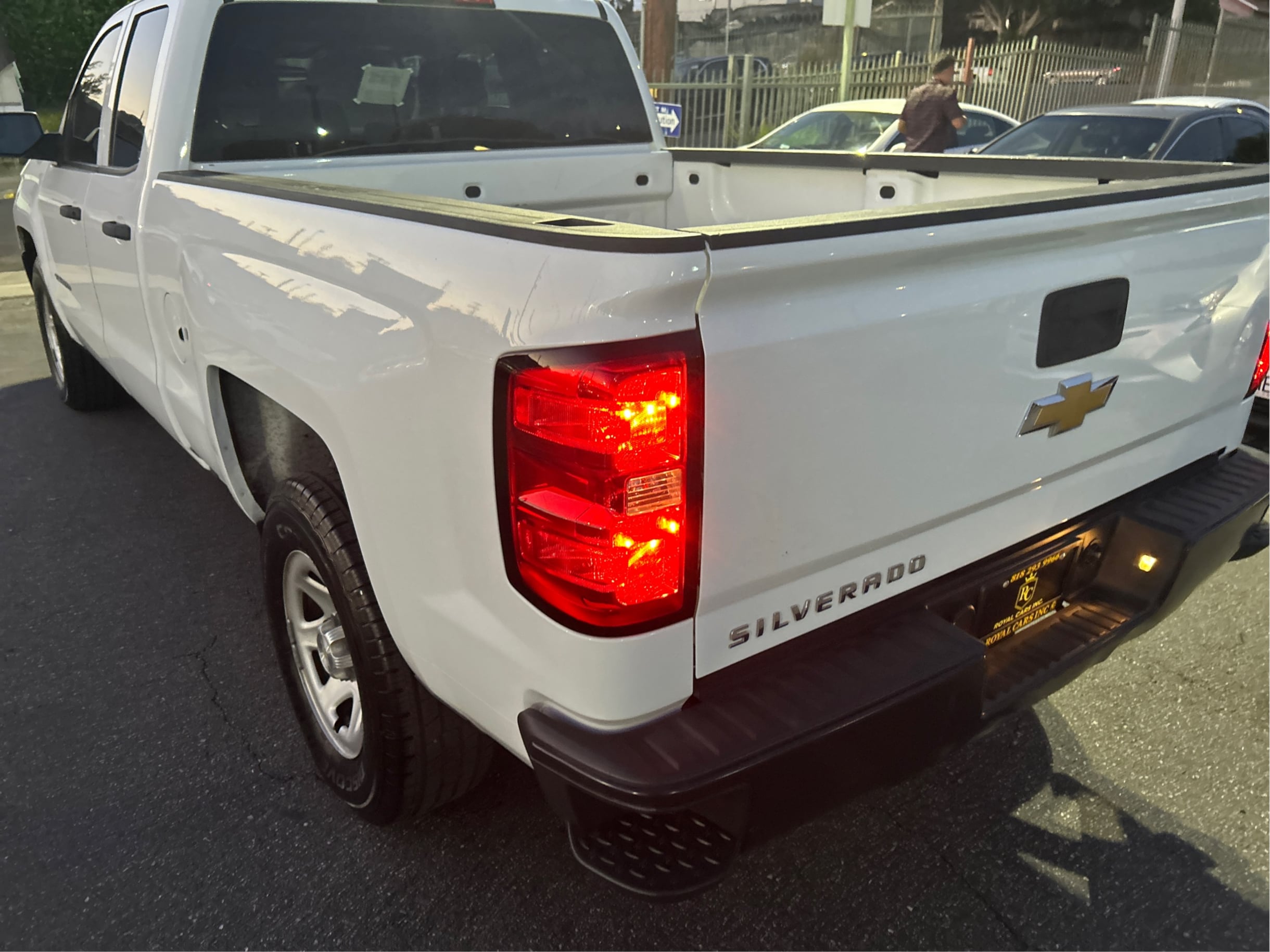 Photo 39 of this Chevrolet Silverado 1500