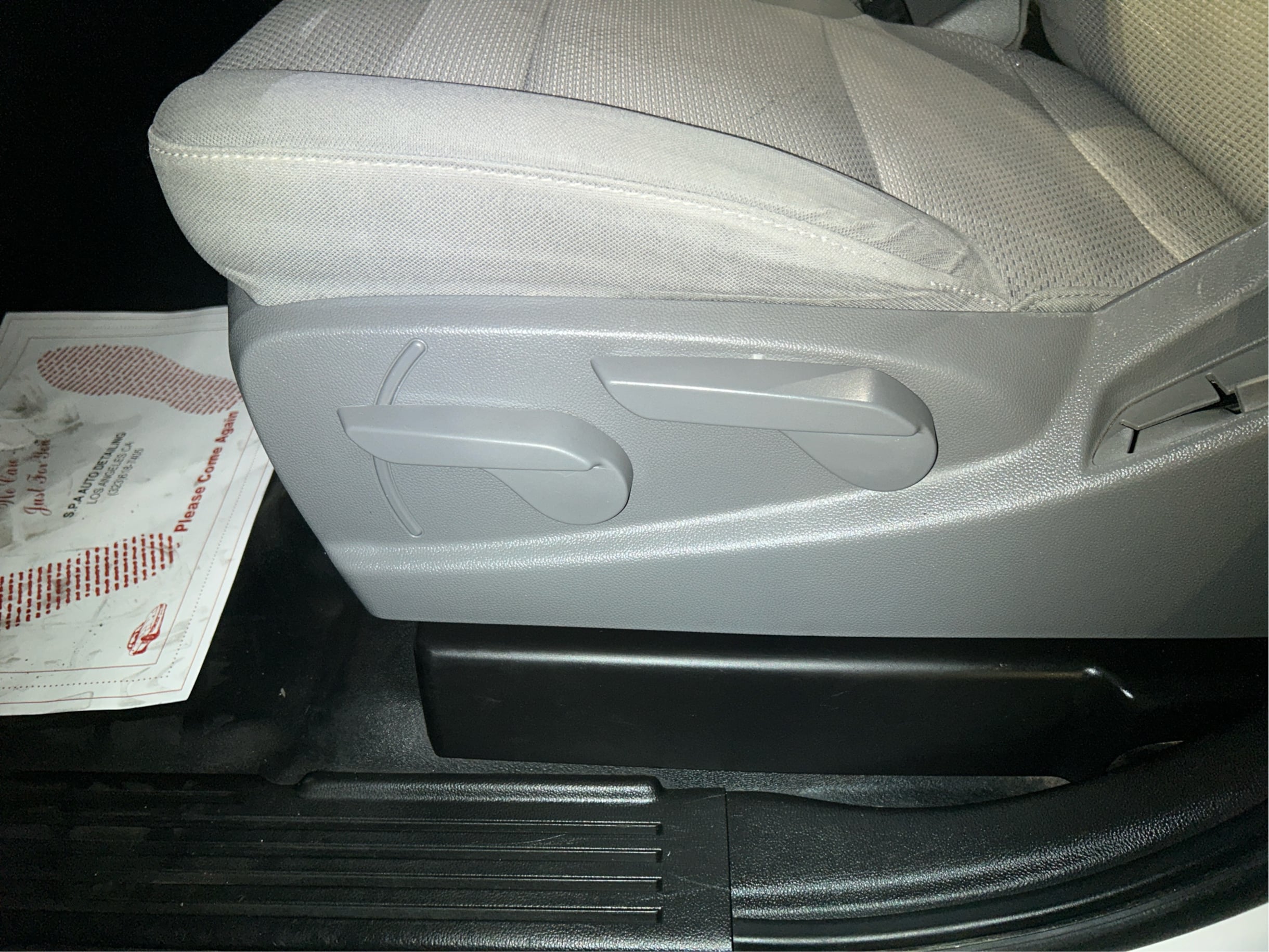 Photo 22 of this Chevrolet Silverado 1500