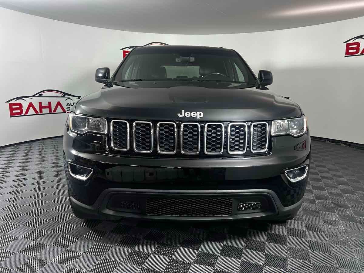2019 Jeep Grand Cherokee Laredo E photo 10