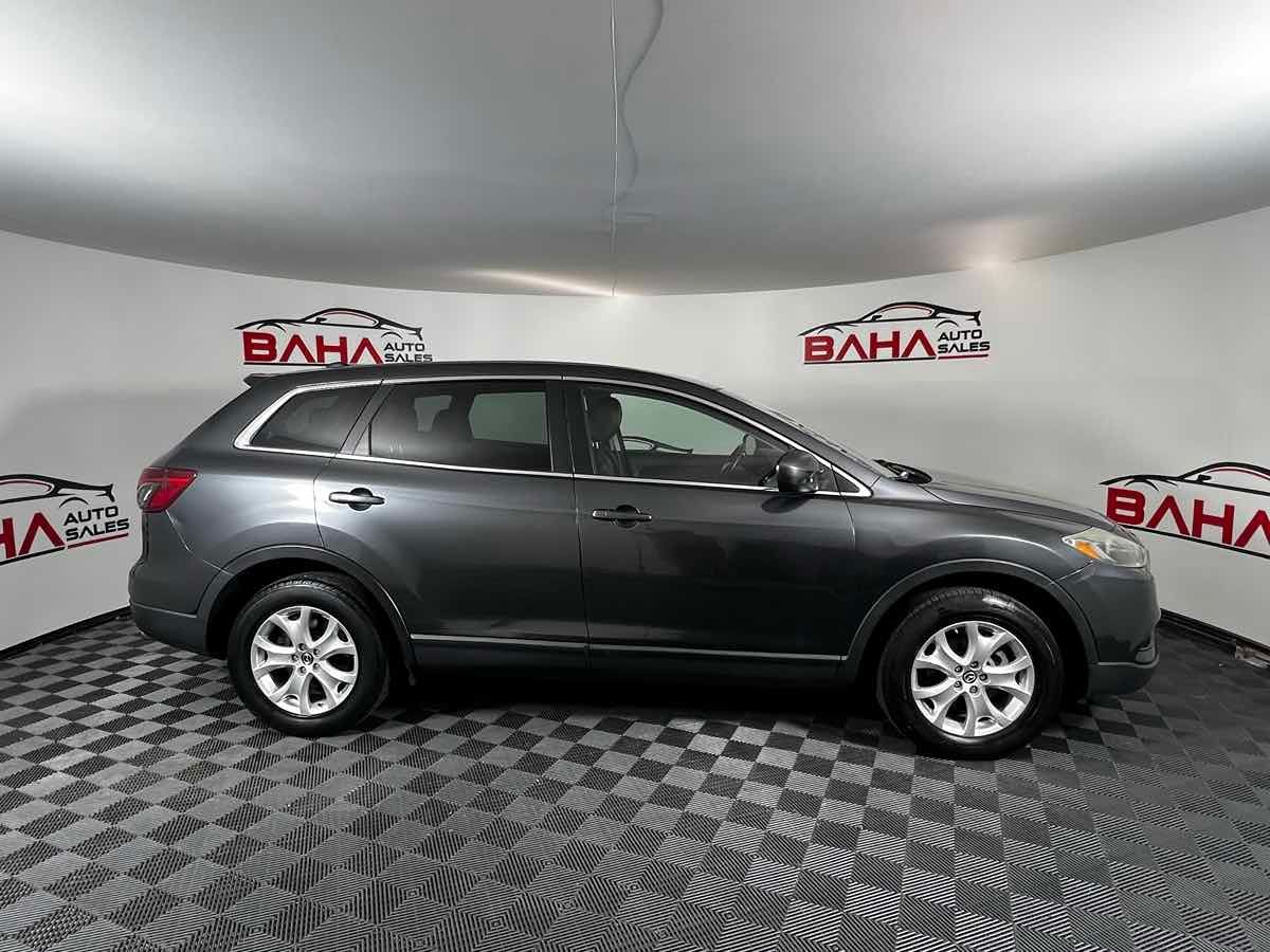 2013 Mazda CX-9 Touring photo 11